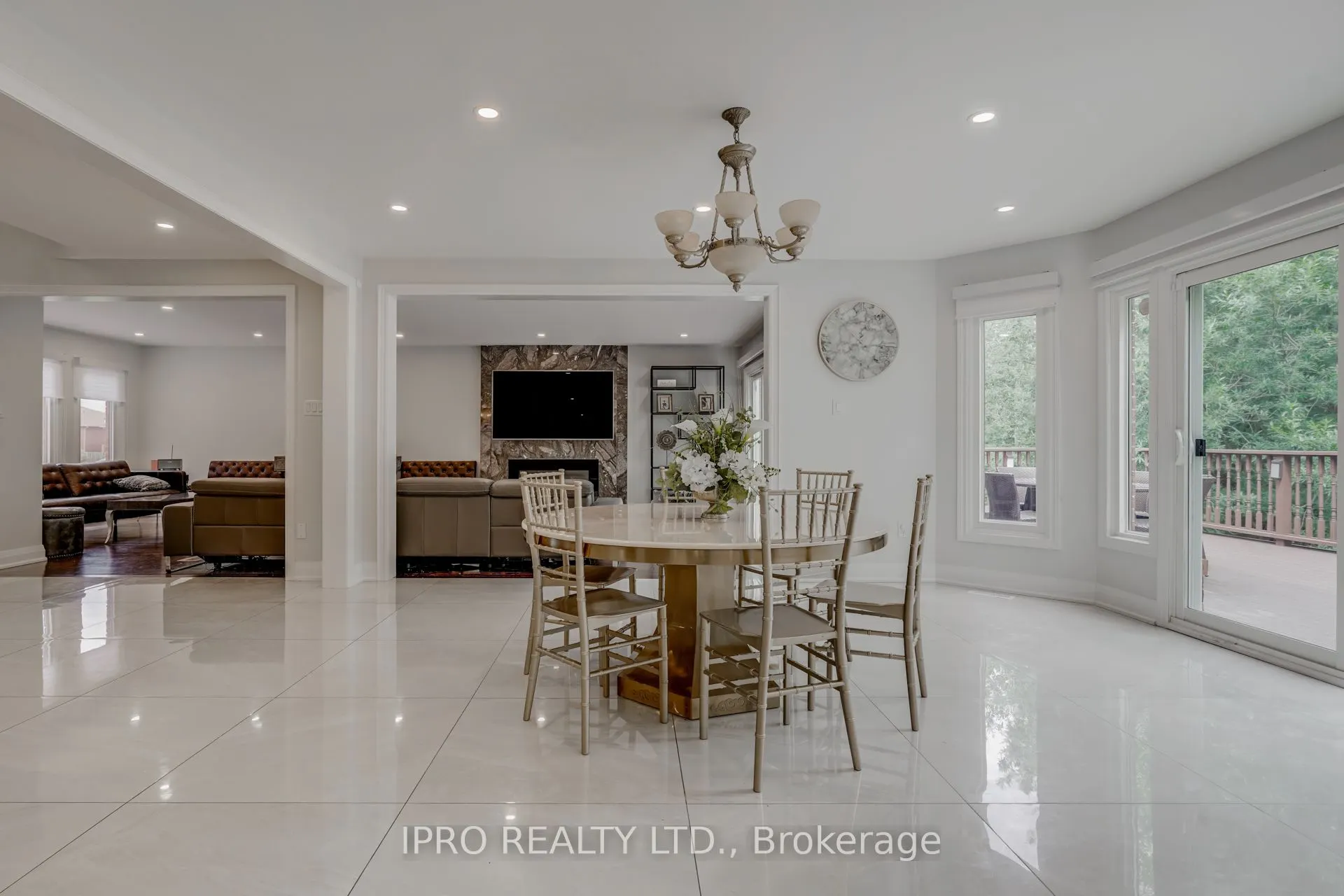 35 Sayor Drive