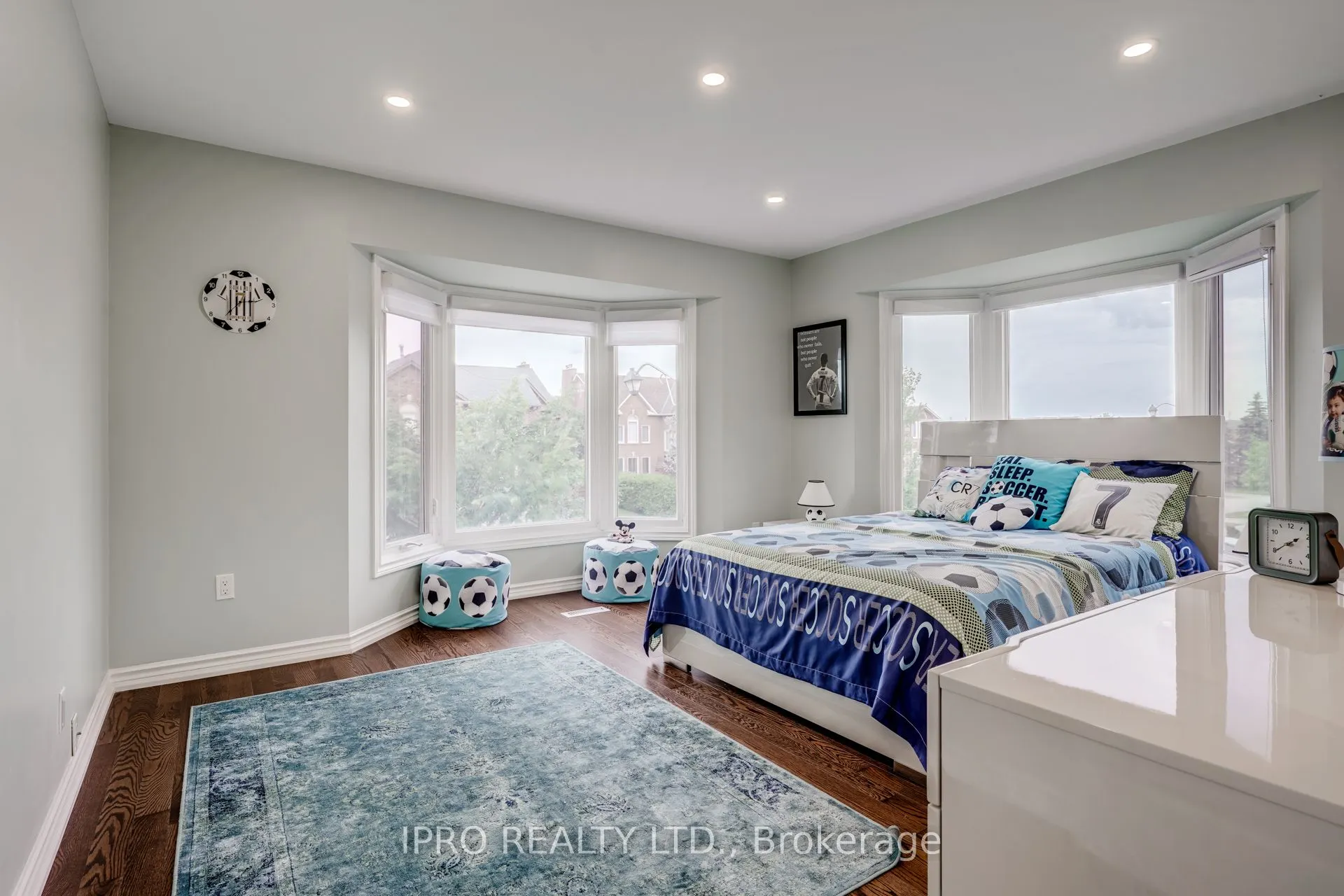 35 Sayor Drive