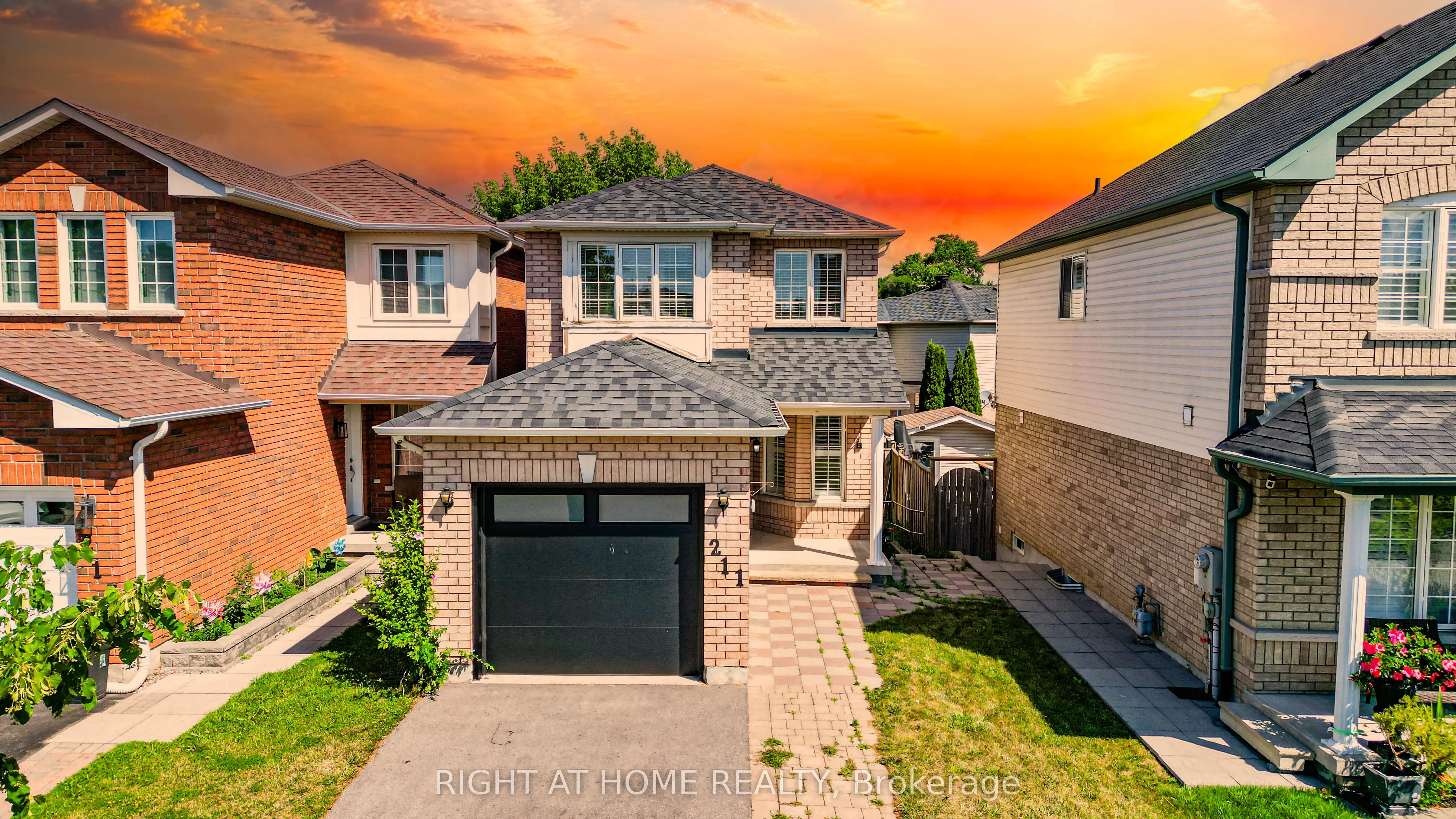 211 Andona Crescent