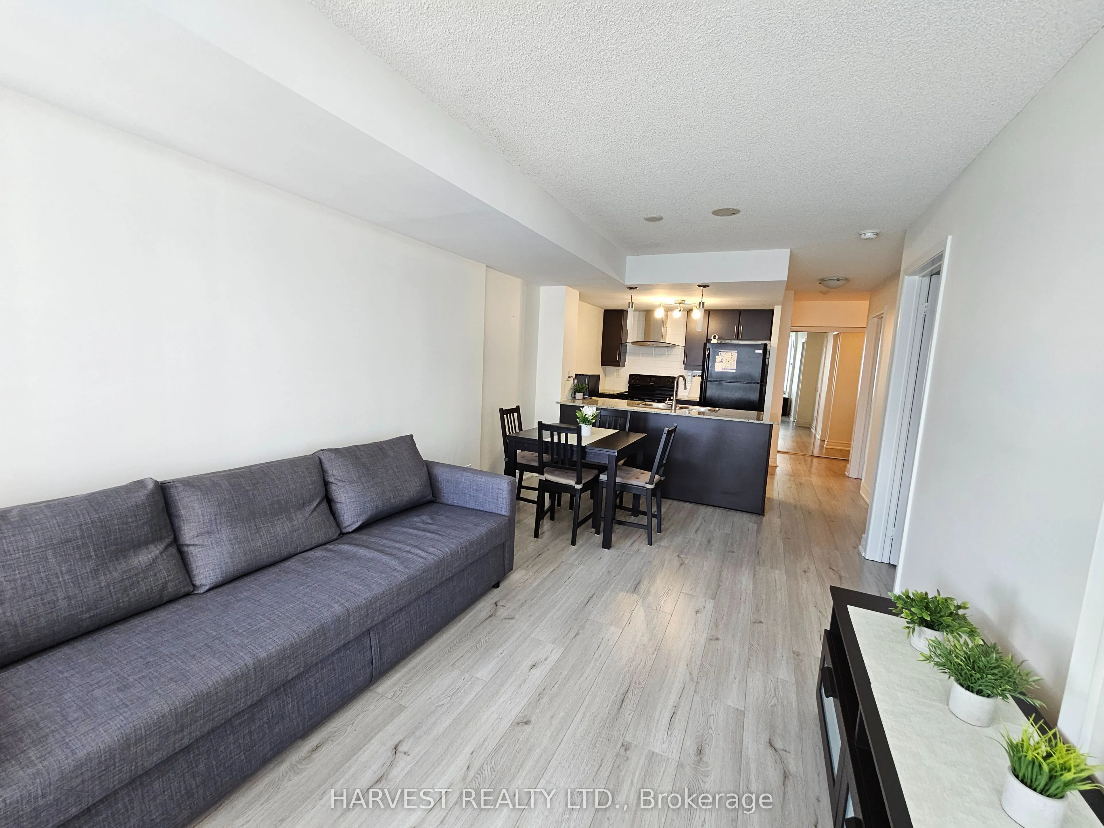 25 Town Centre Court, #1806
