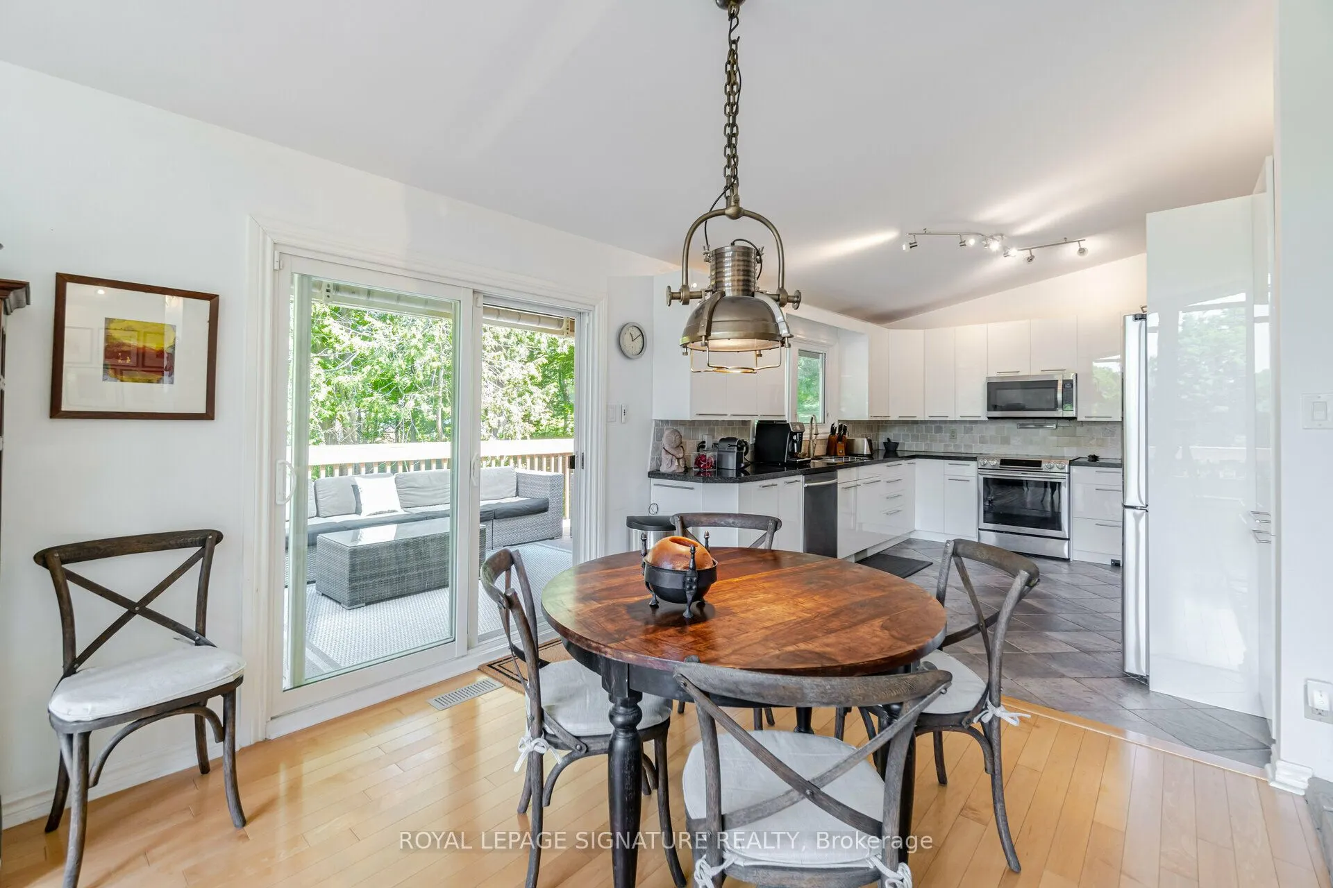 3225 Greenwood Road