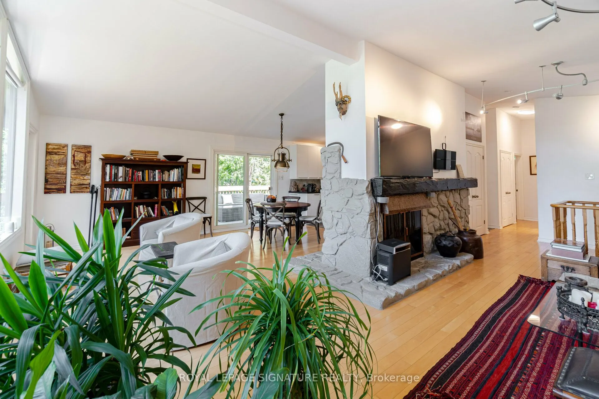 3225 Greenwood Road