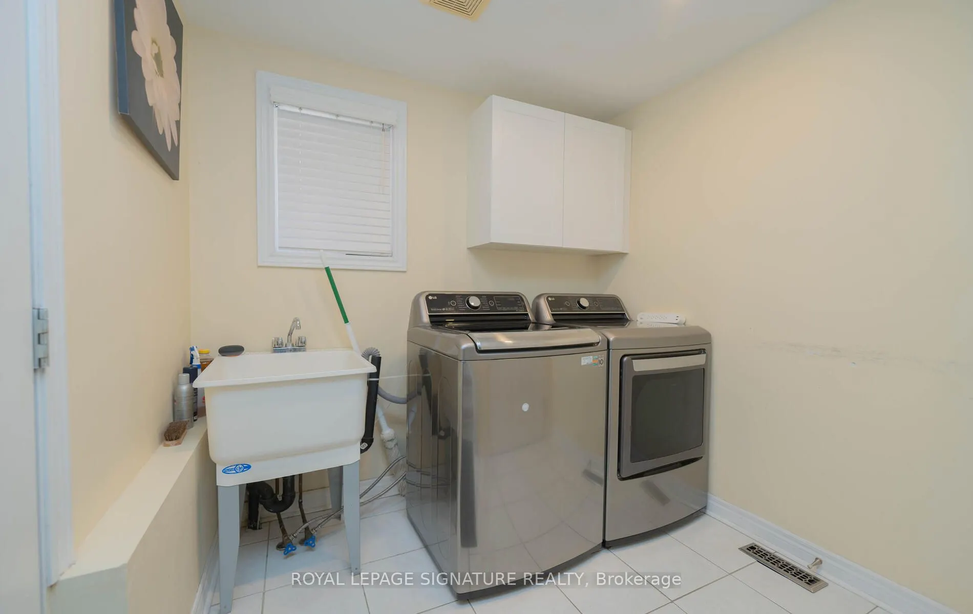 92 Beckett Crescent E, #Bsmt