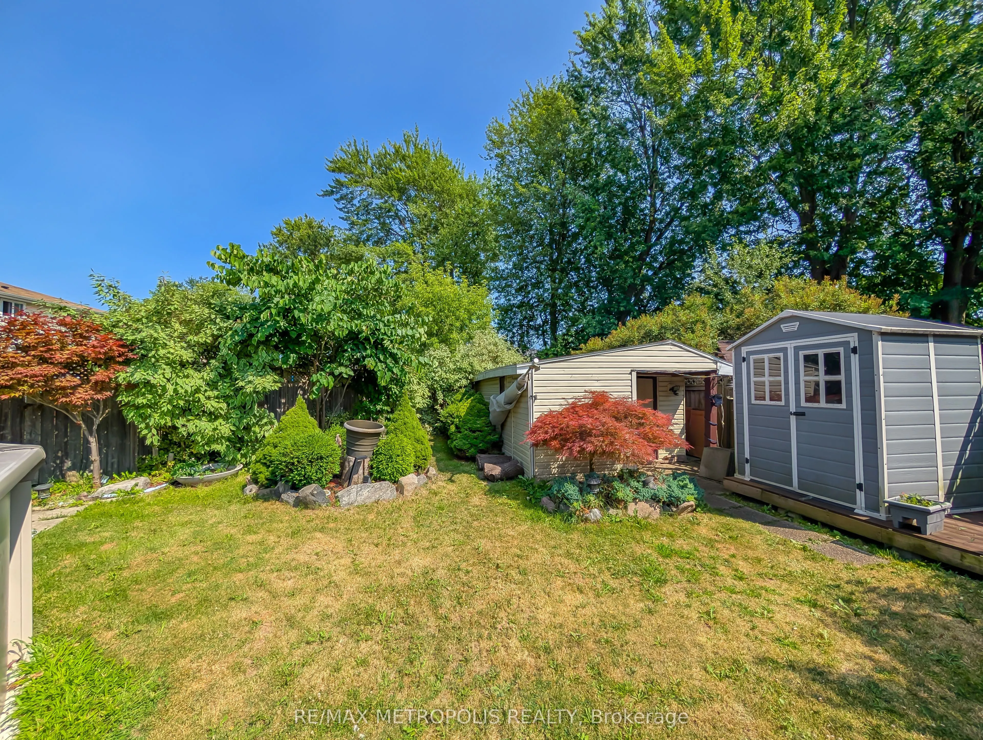 359 Calvert Court