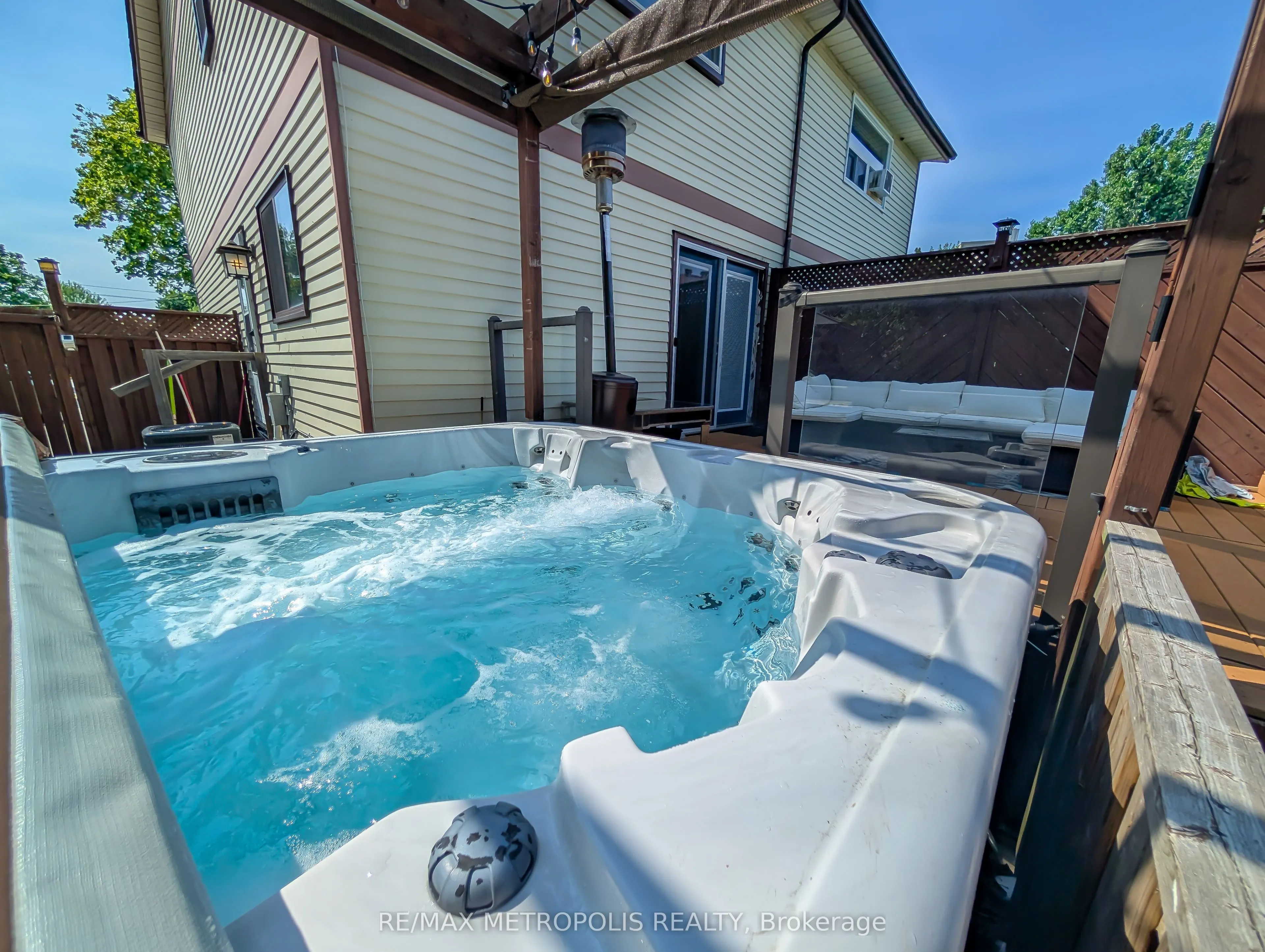 359 Calvert Court