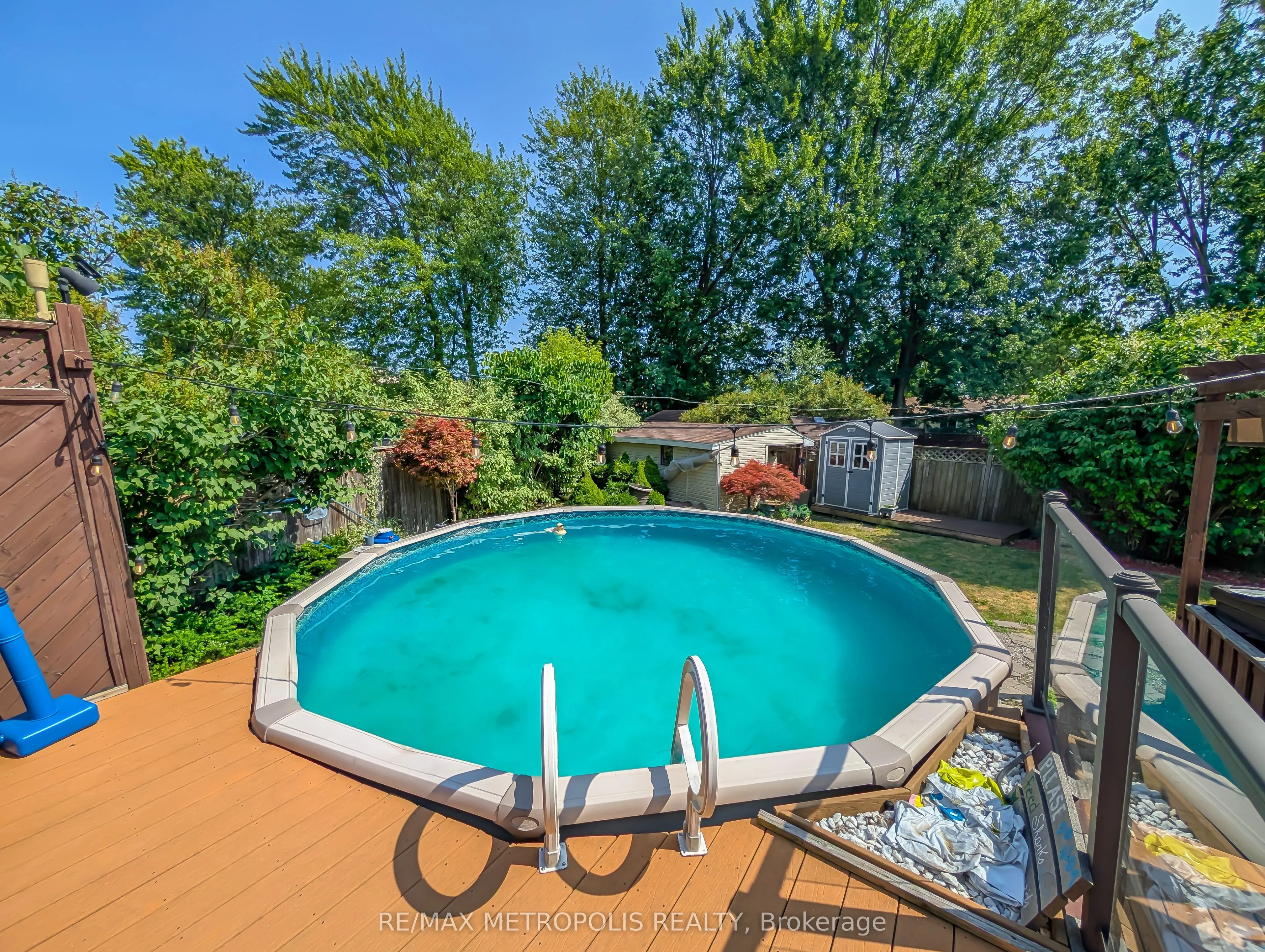 359 Calvert Court