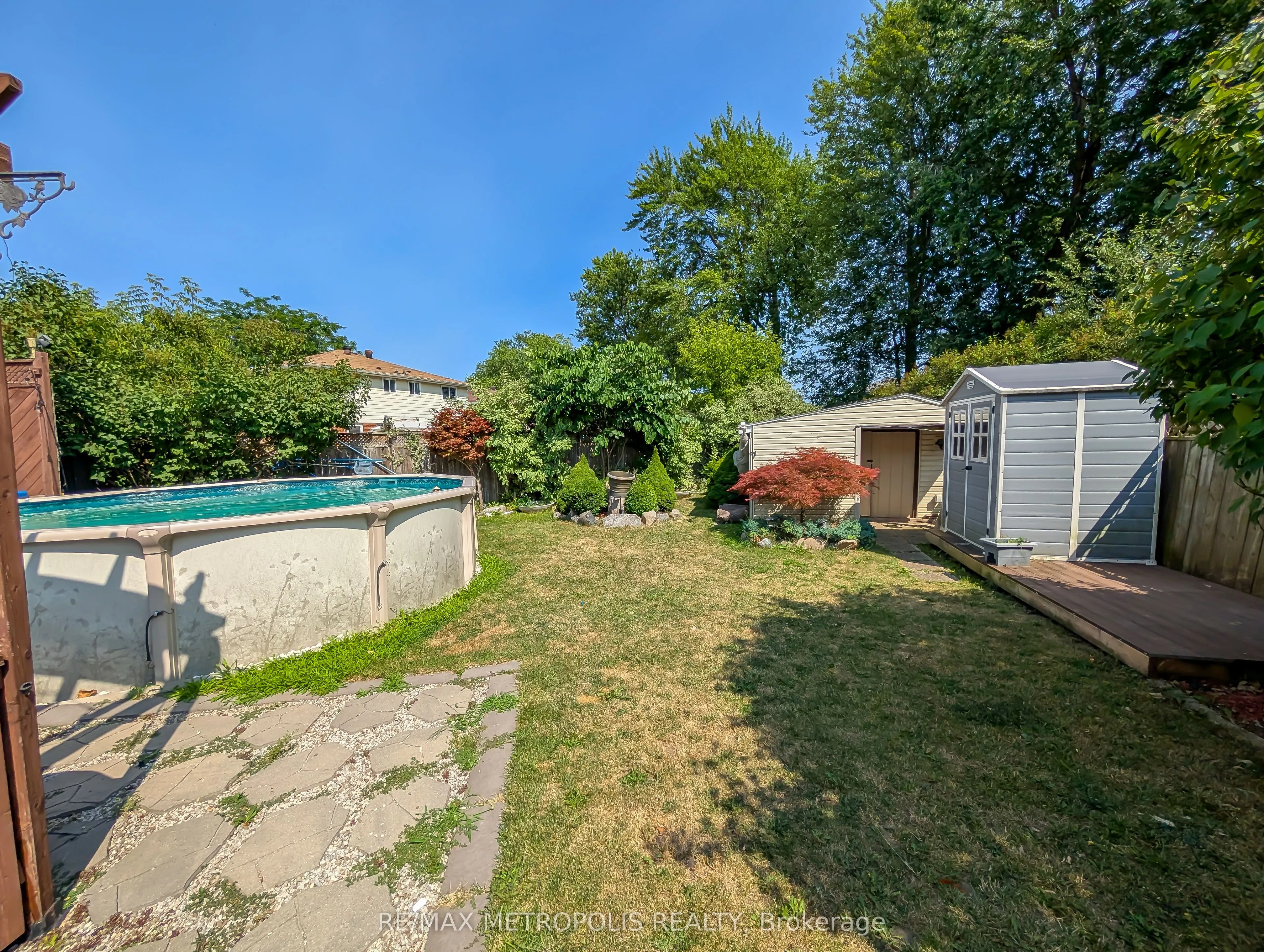 359 Calvert Court
