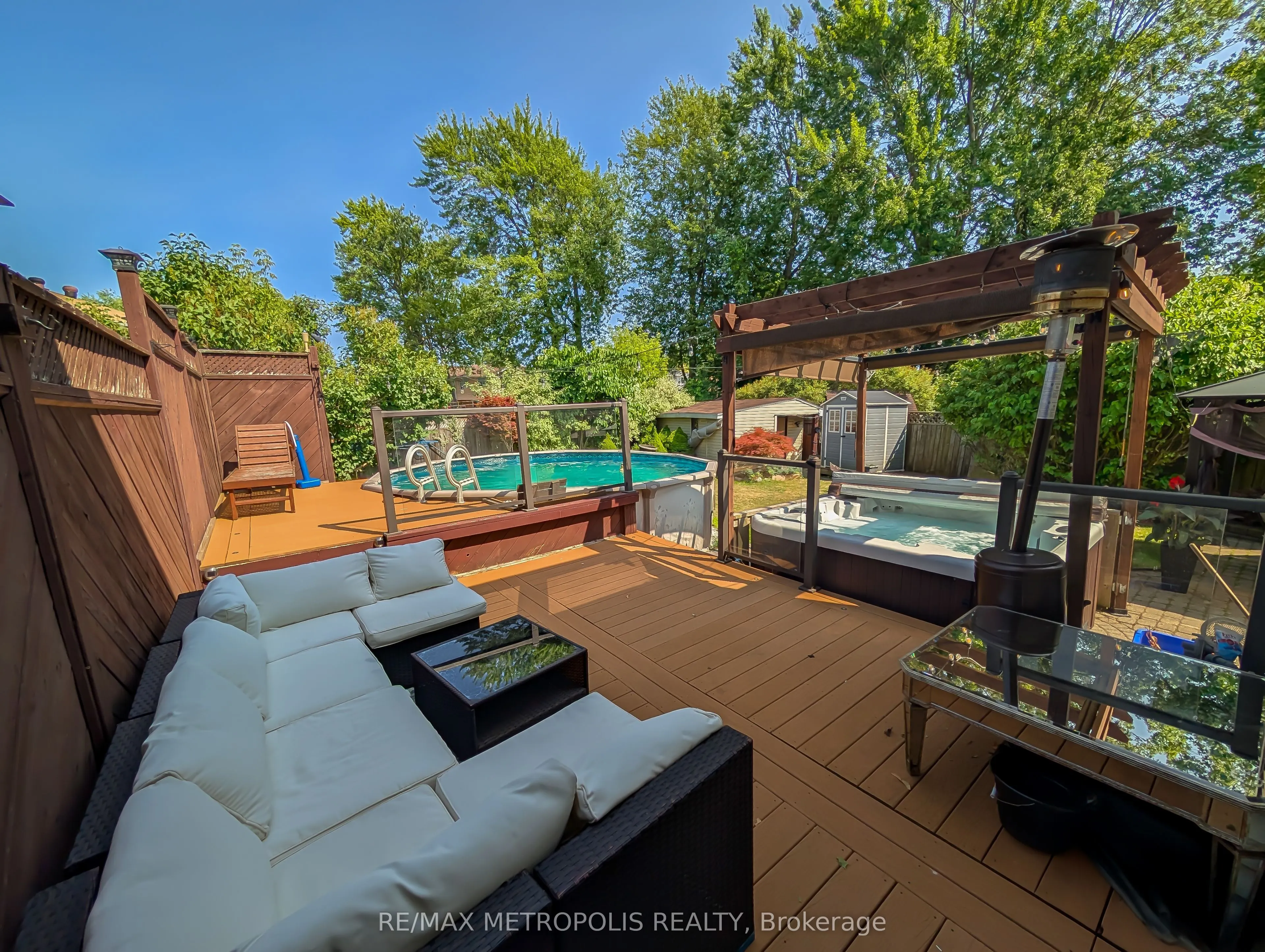 359 Calvert Court