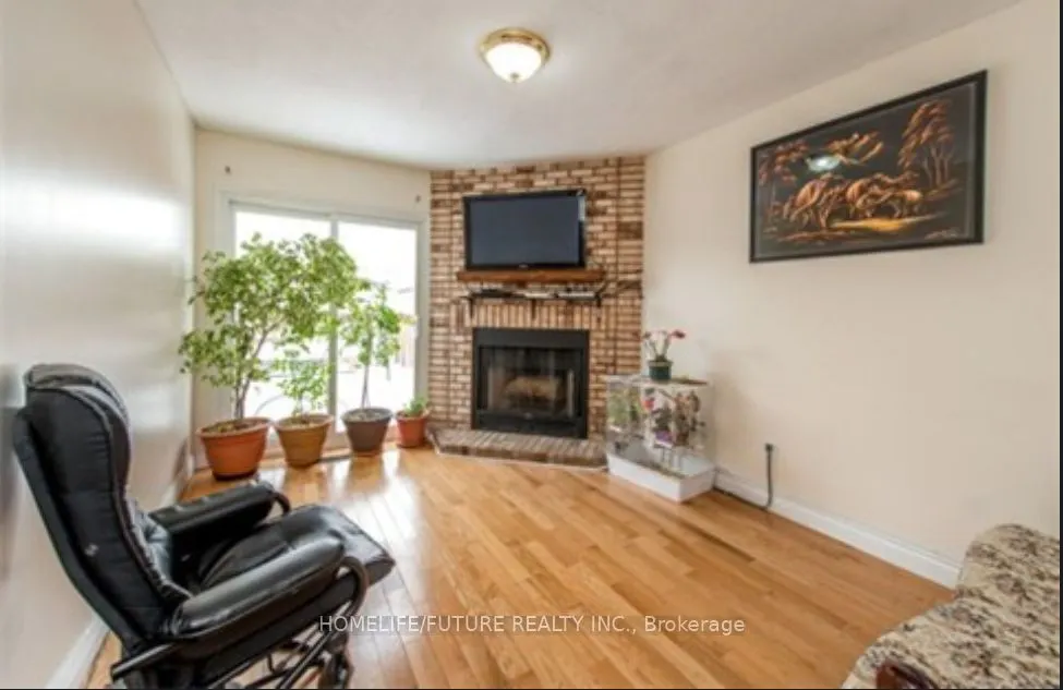 20 Goodall Drive, #Main