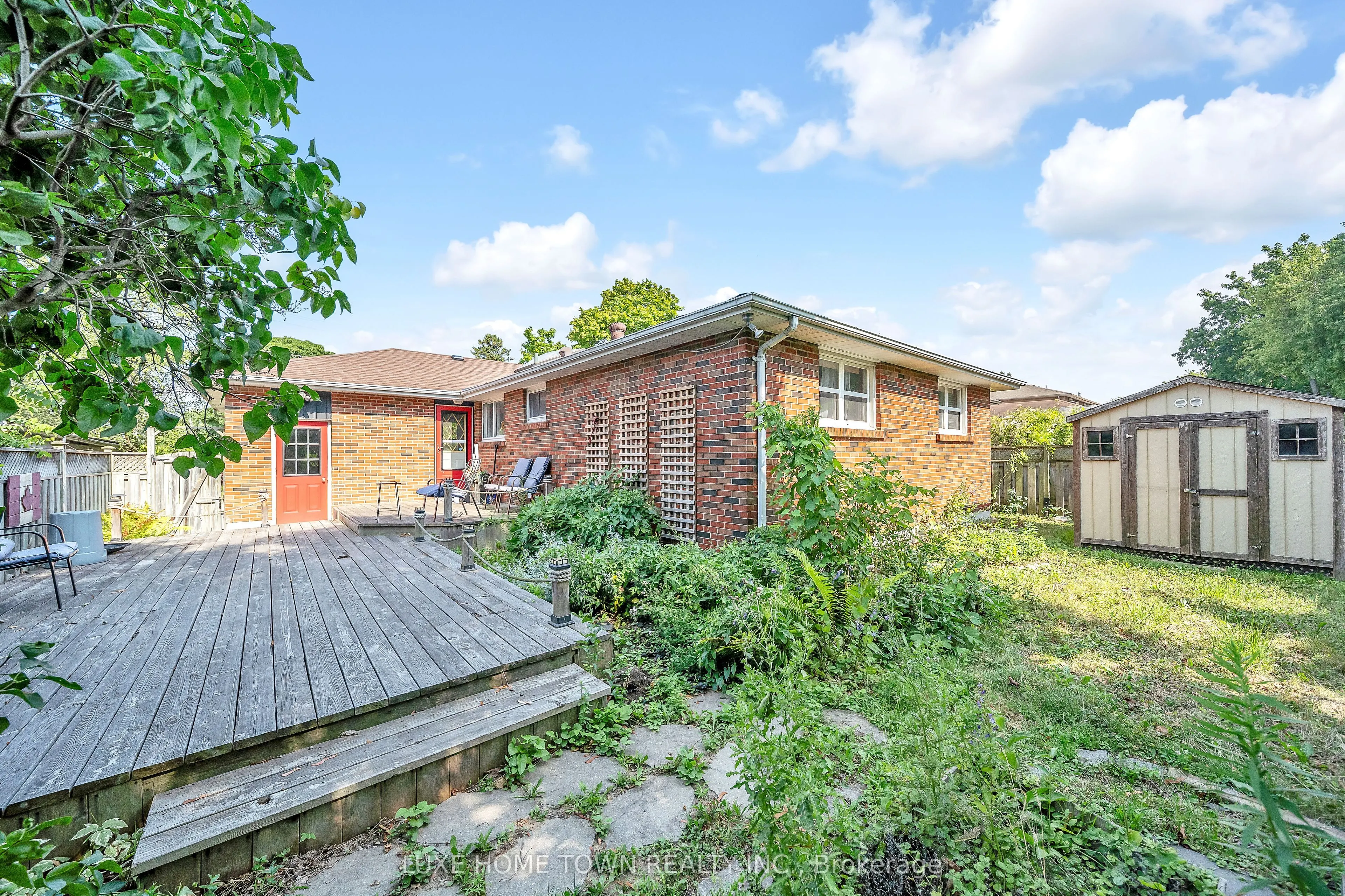 764 Hillcrest Road