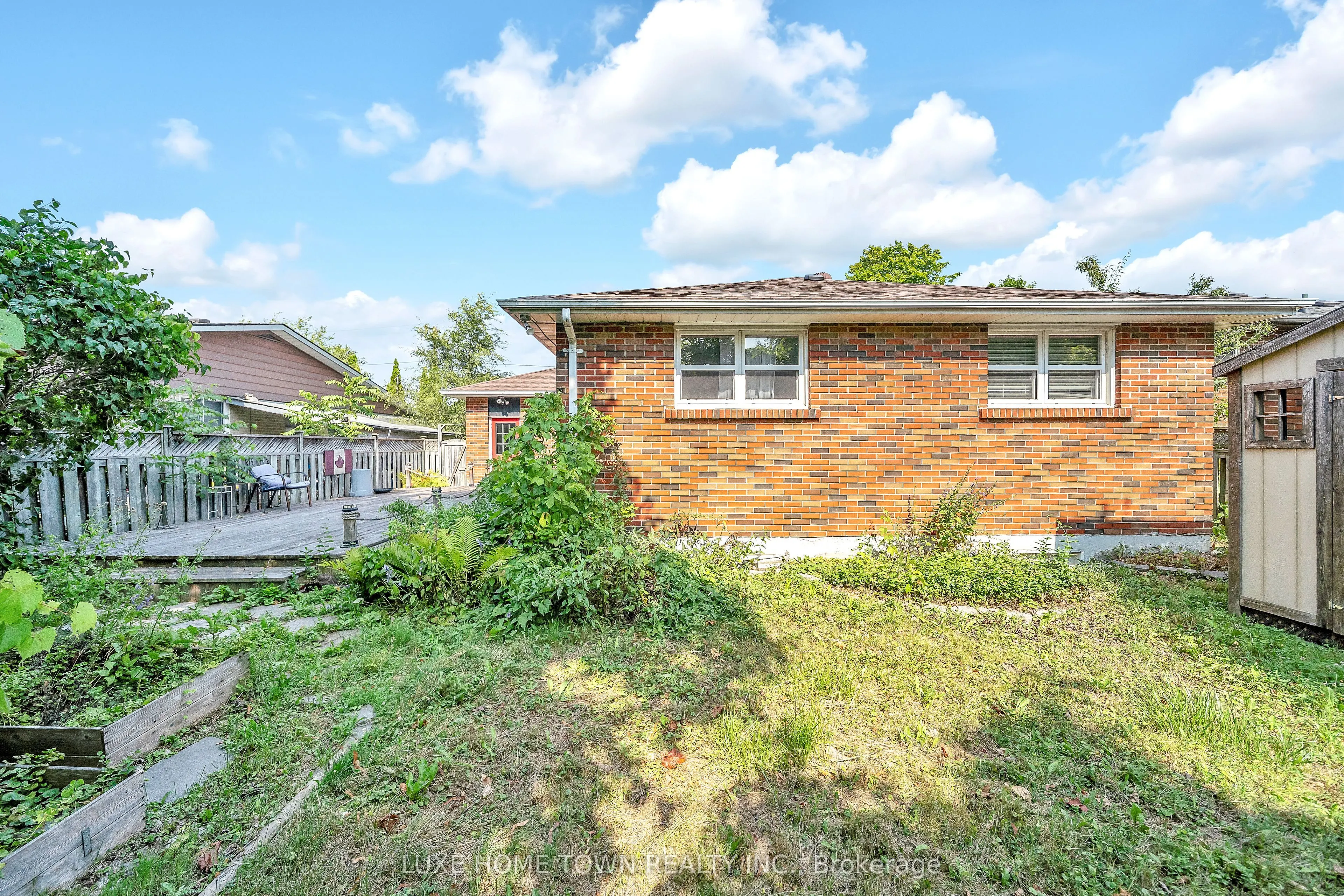 764 Hillcrest Road