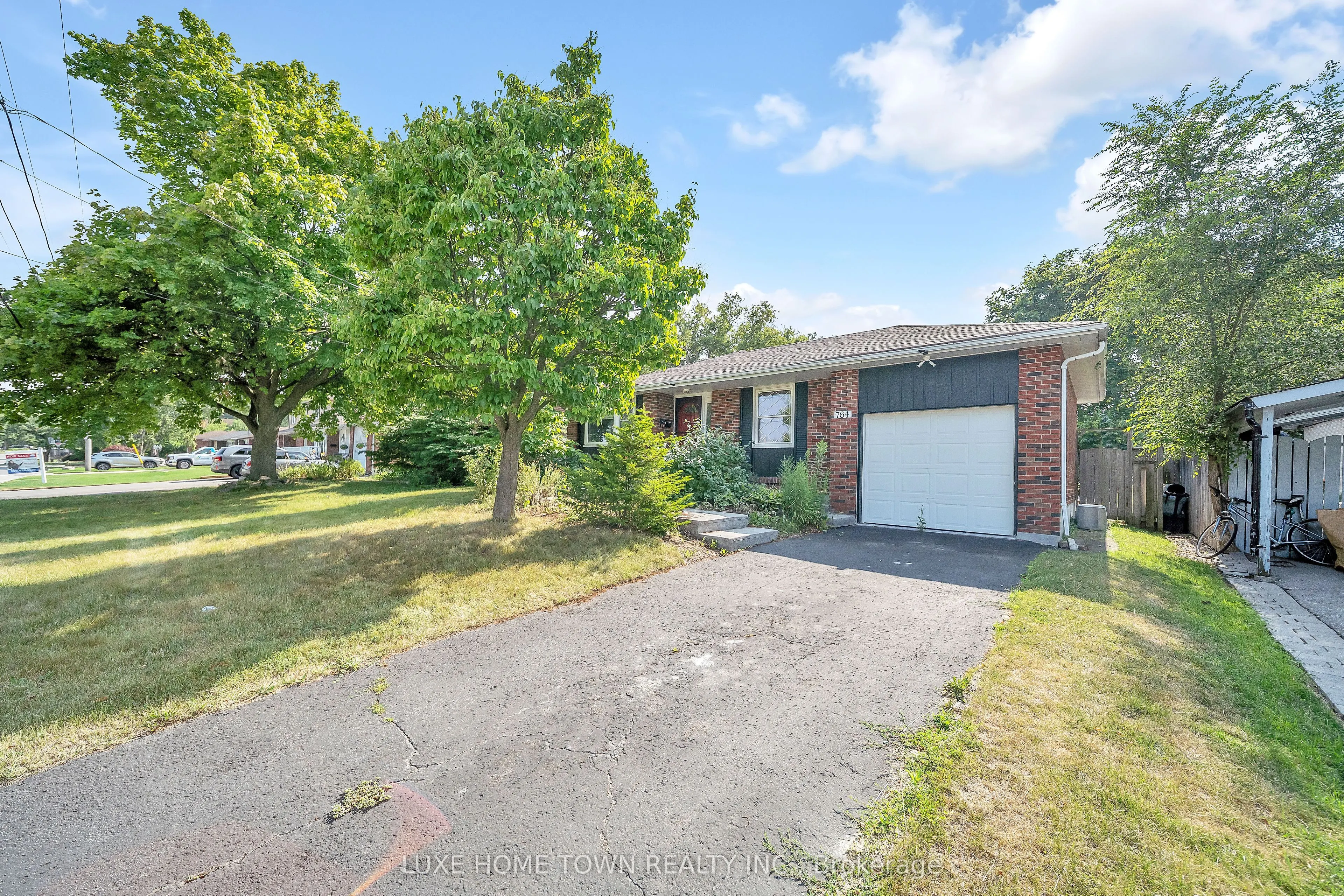 764 Hillcrest Road
