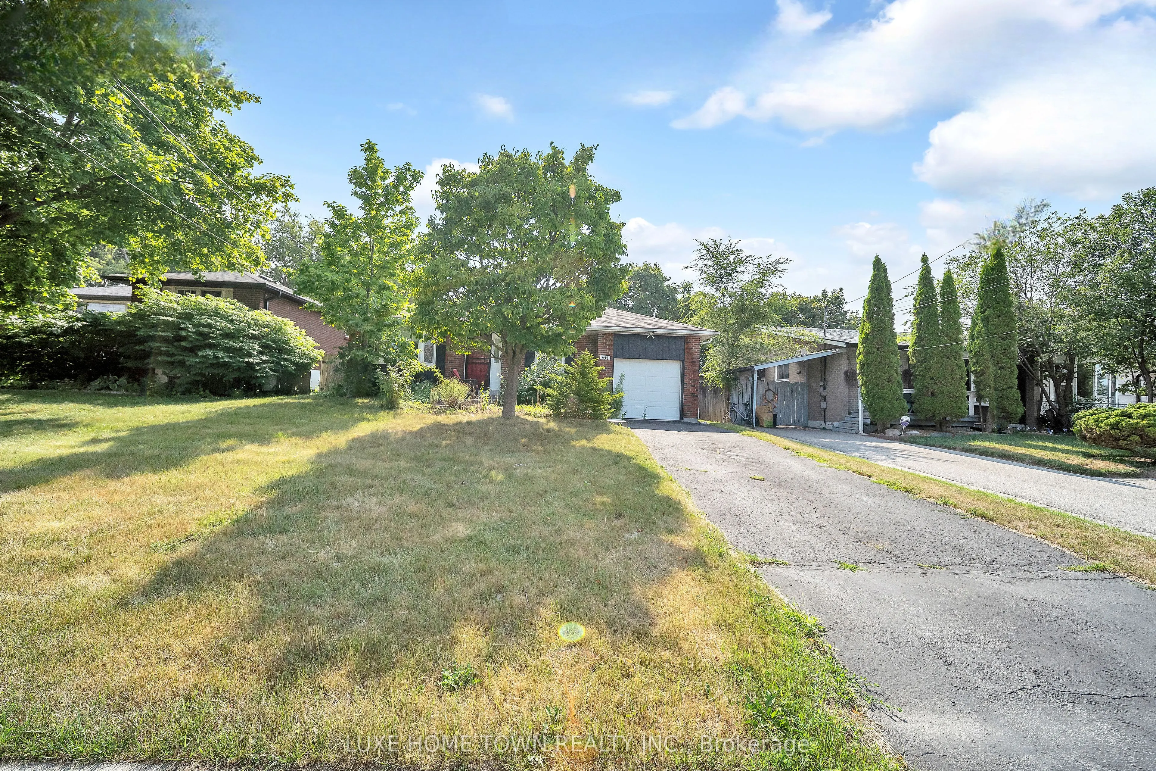 764 Hillcrest Road