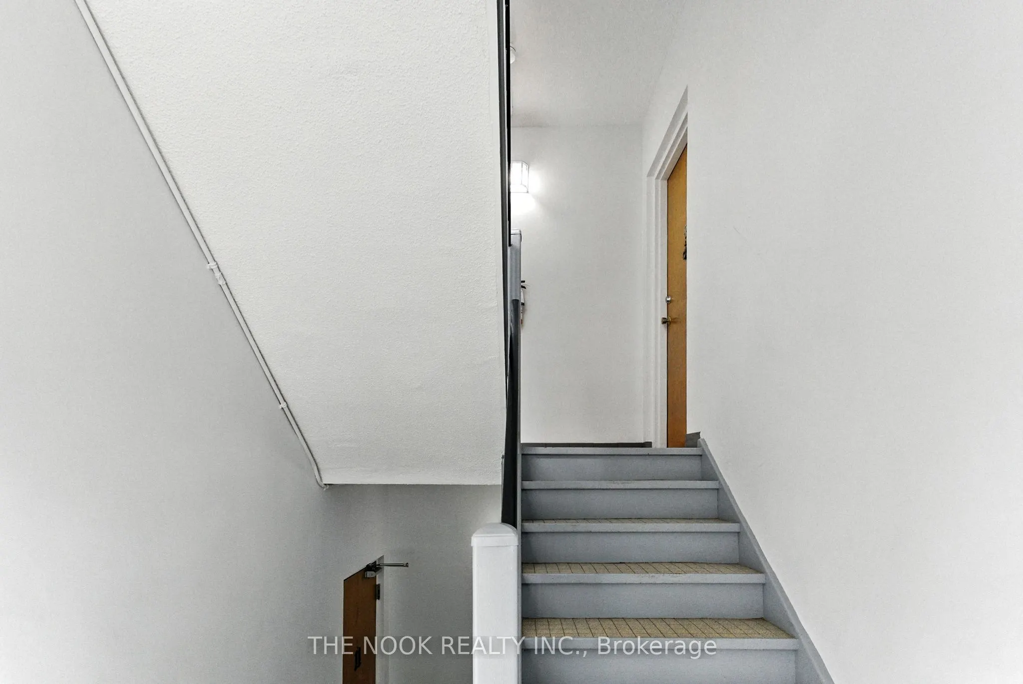 106 Cromwell Avenue, #21