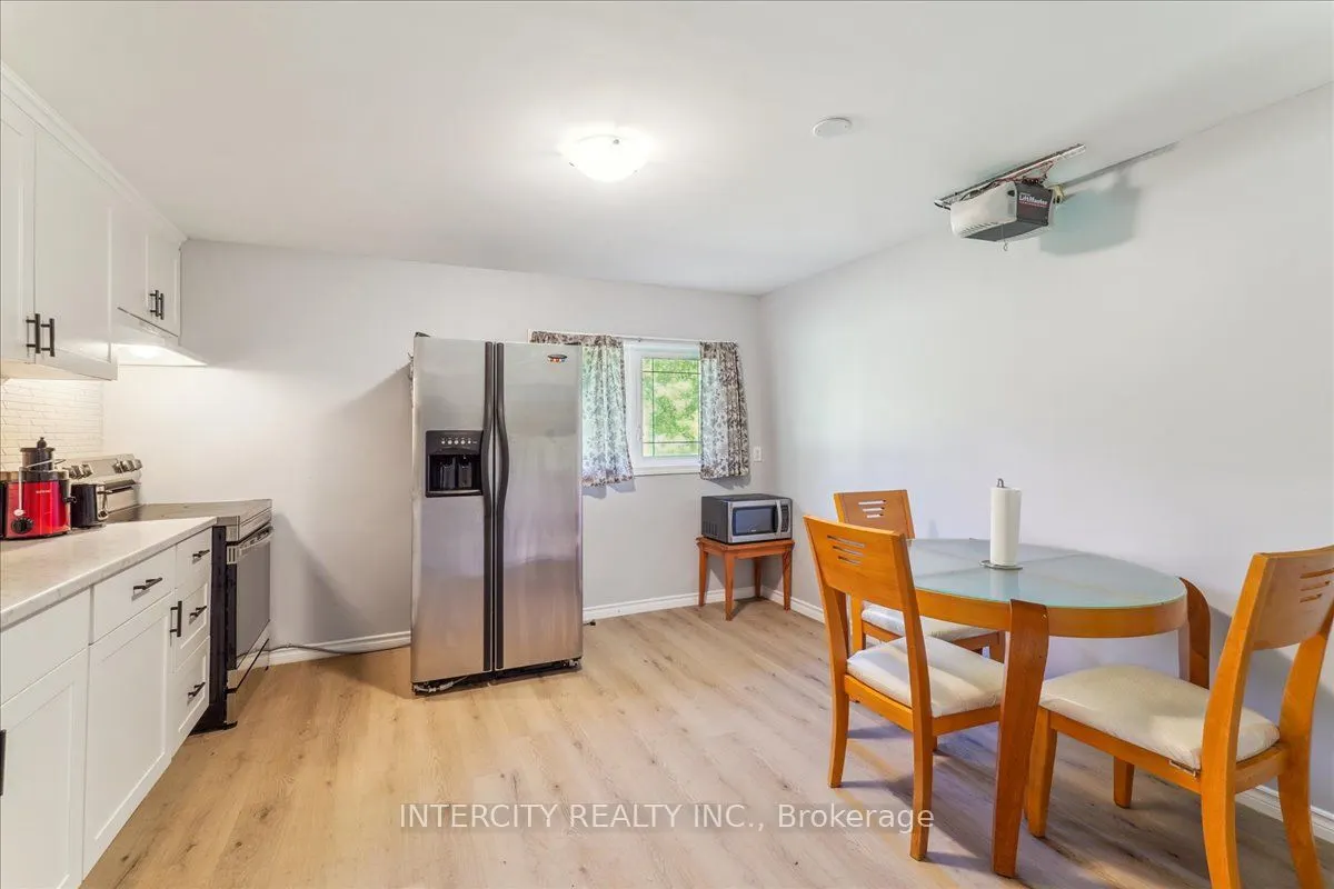 3505 Cochrane Street