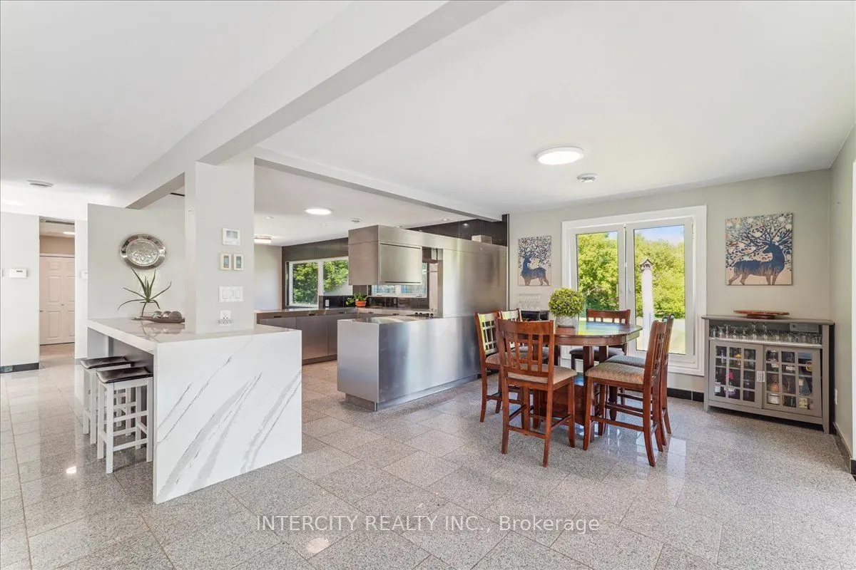3505 Cochrane Street