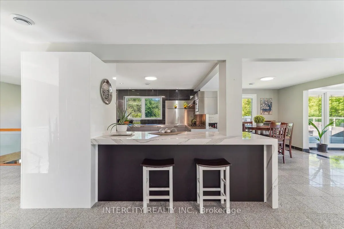 3505 Cochrane Street