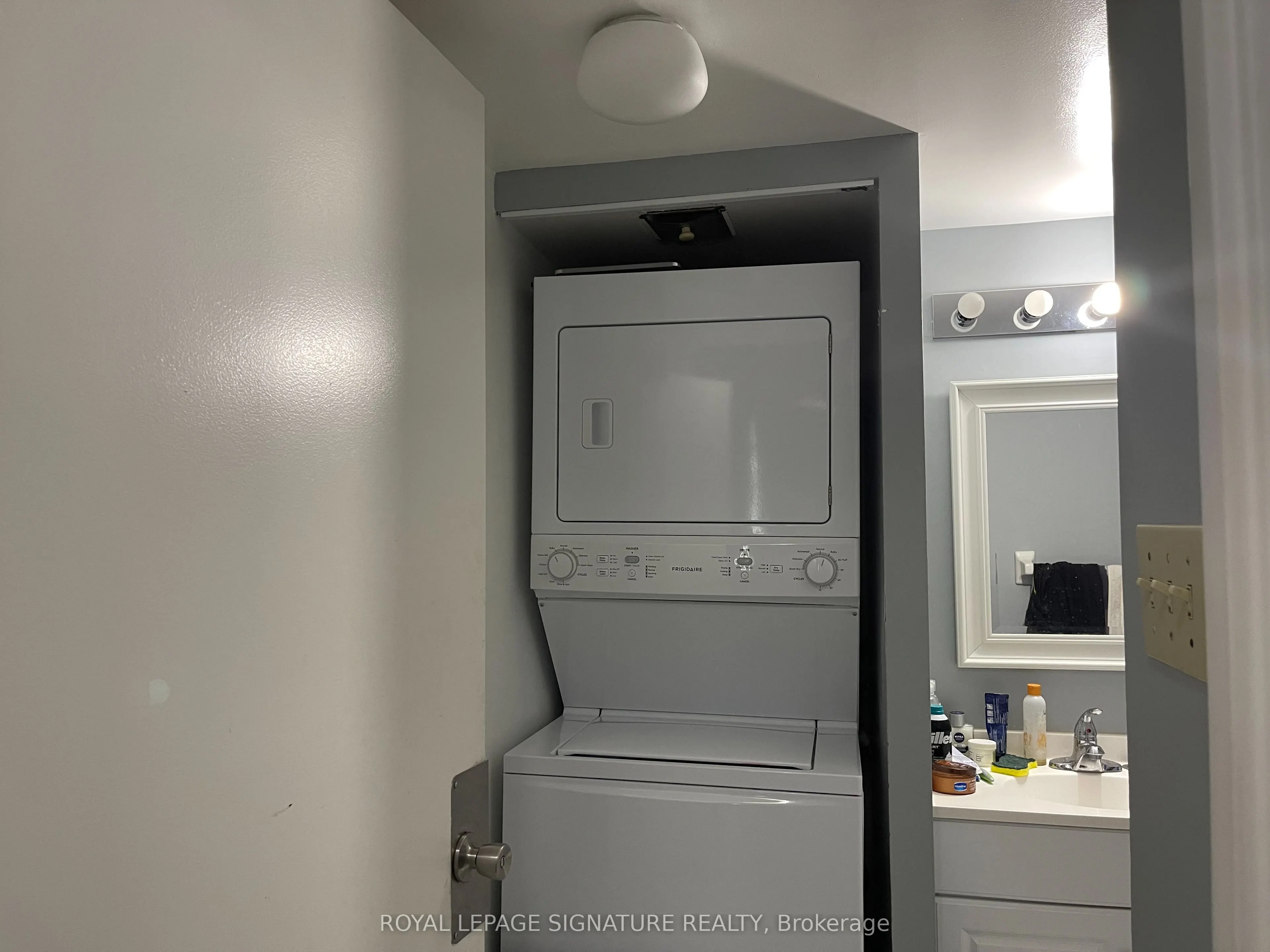 3050 Ellesmere Road, #1604