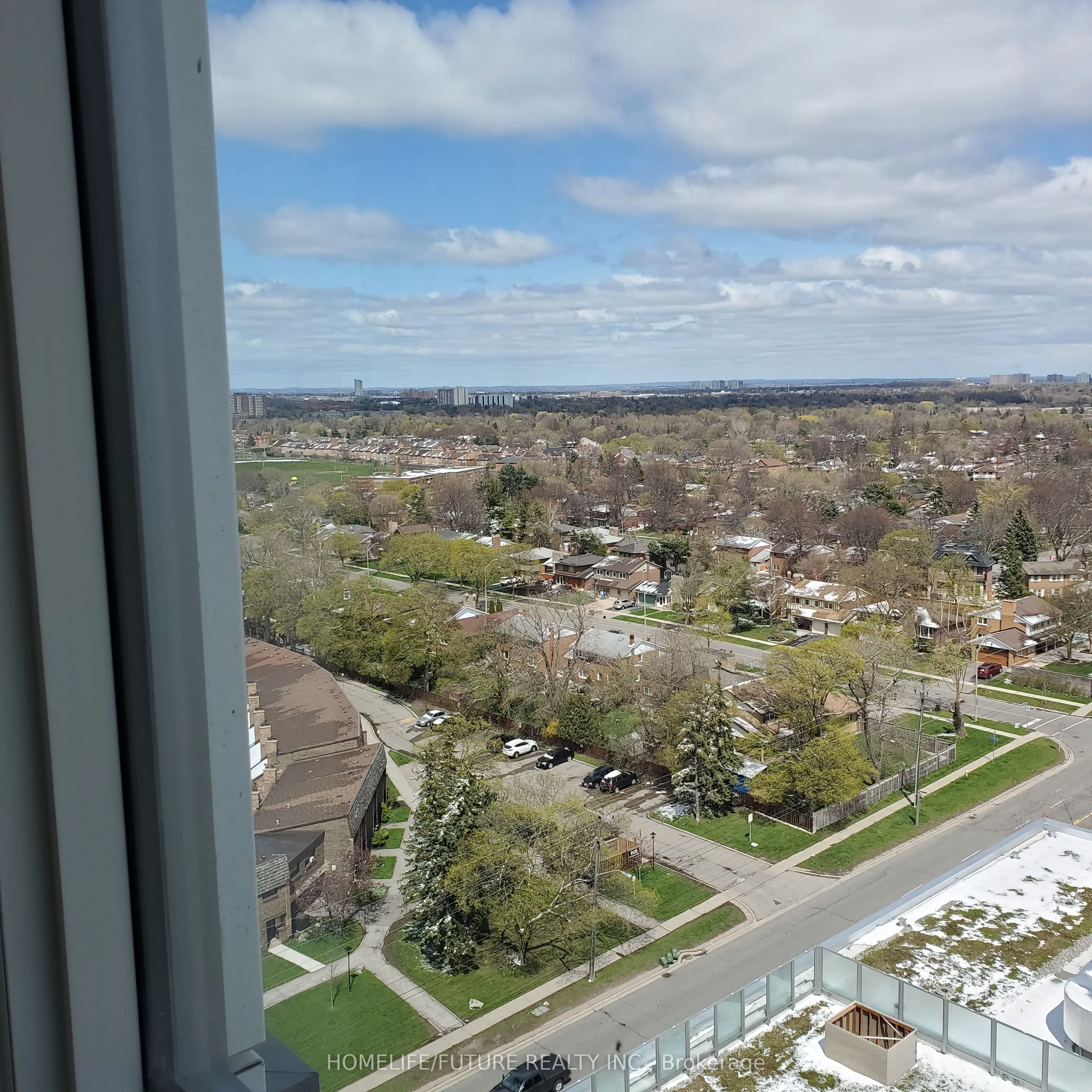 3121 Sheppard Avenue E, #1701