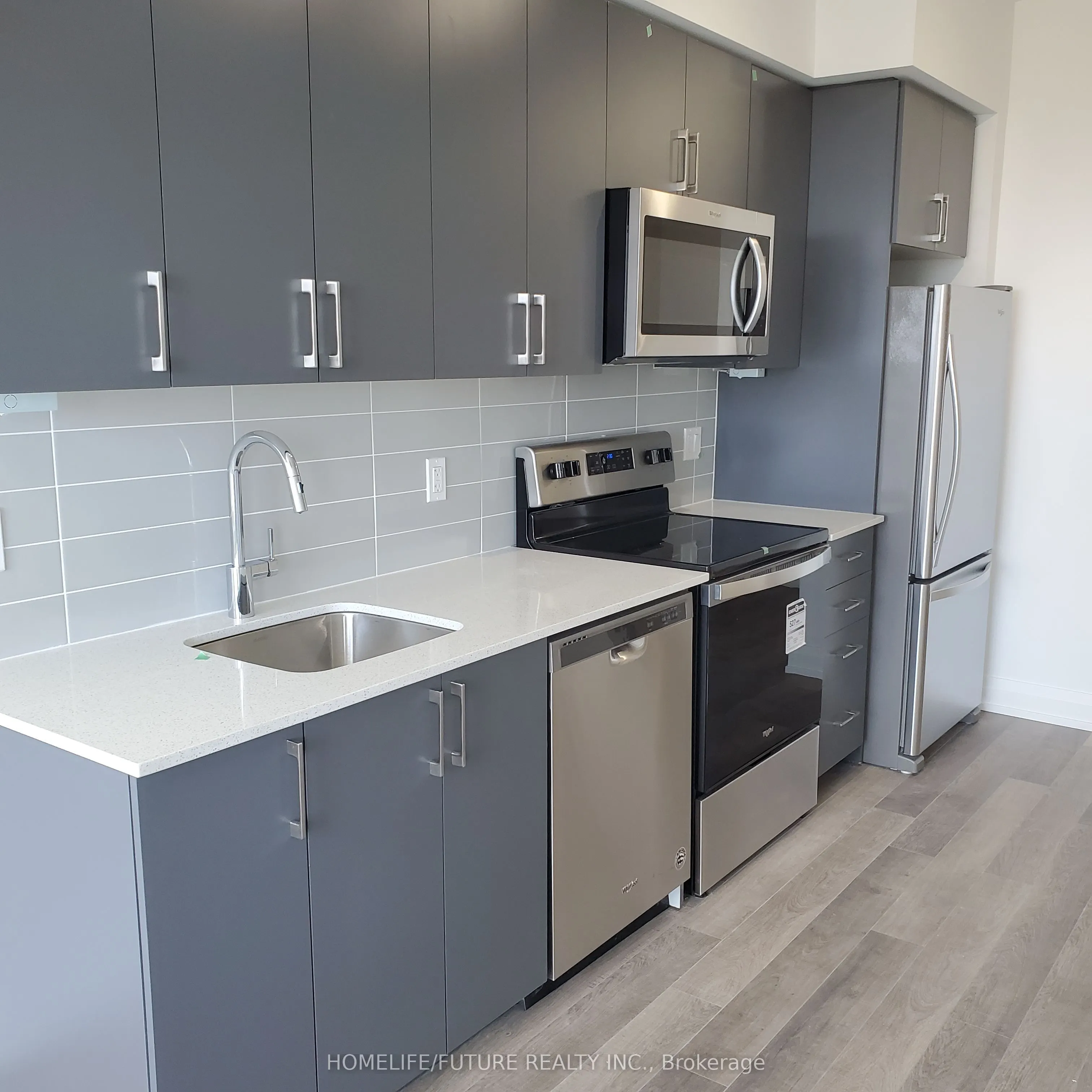 3121 Sheppard Avenue E, #1701