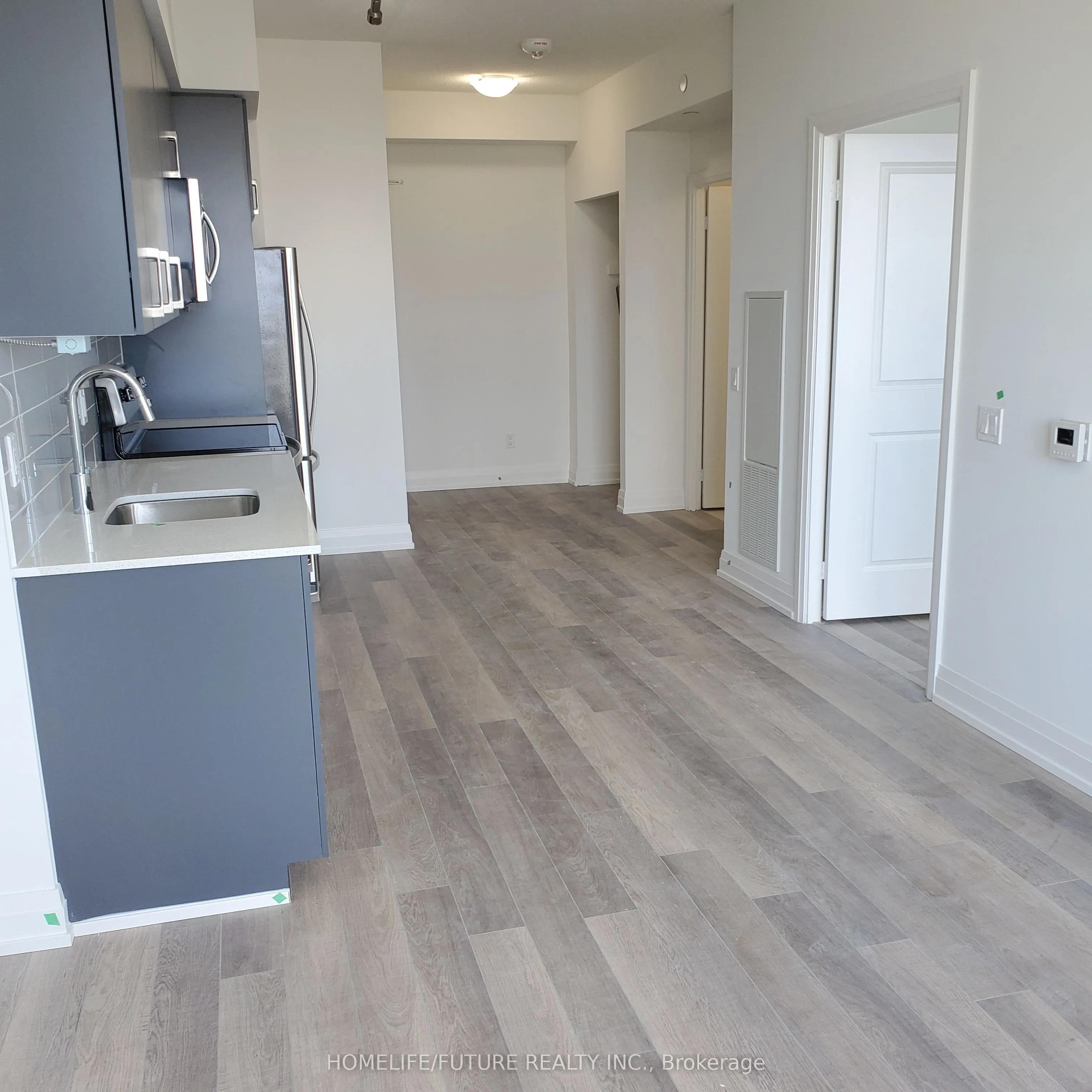 3121 Sheppard Avenue E, #1701