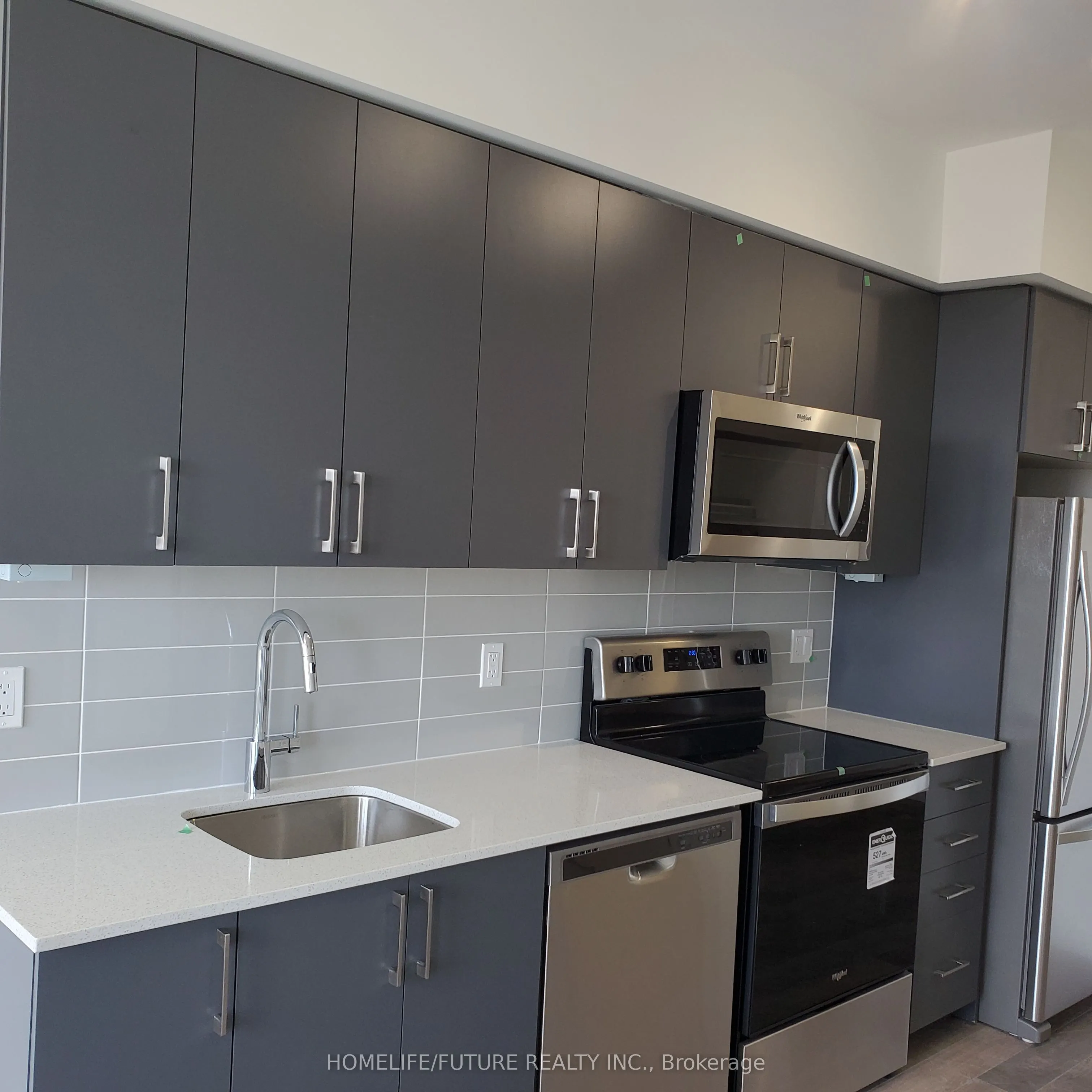 3121 Sheppard Avenue E, #1701