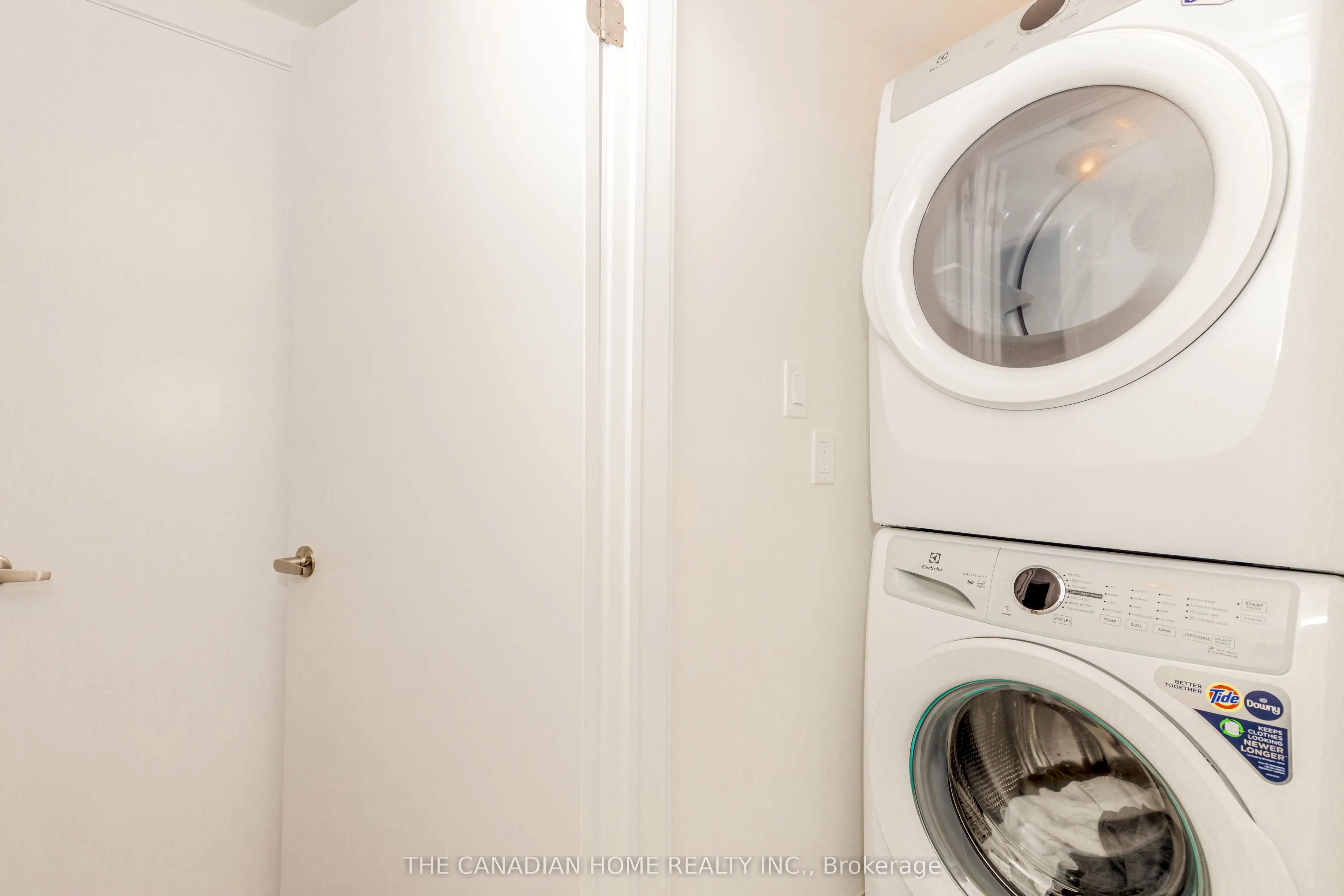 1865 Pickering Parkway, #1402