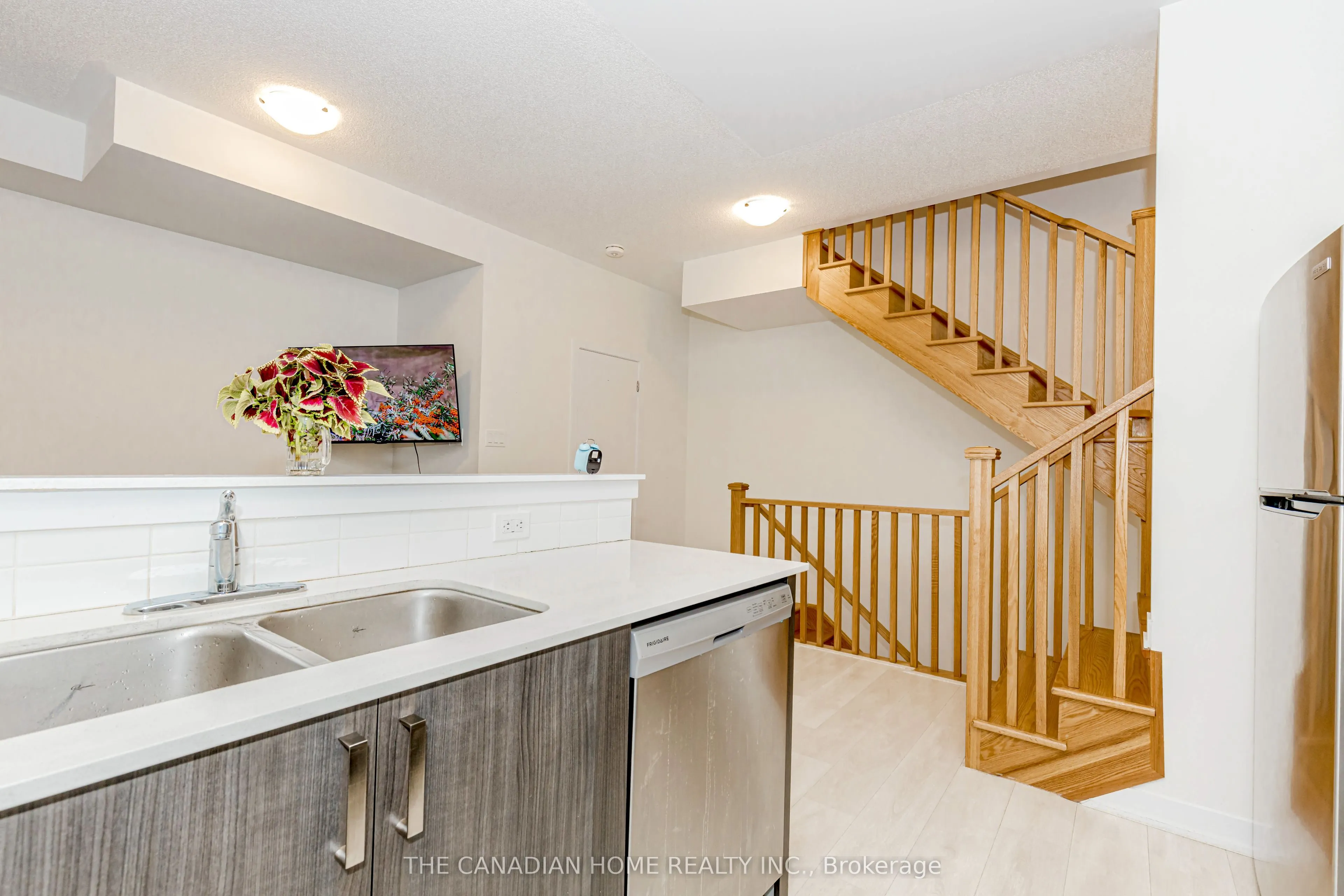 1865 Pickering Parkway, #1402