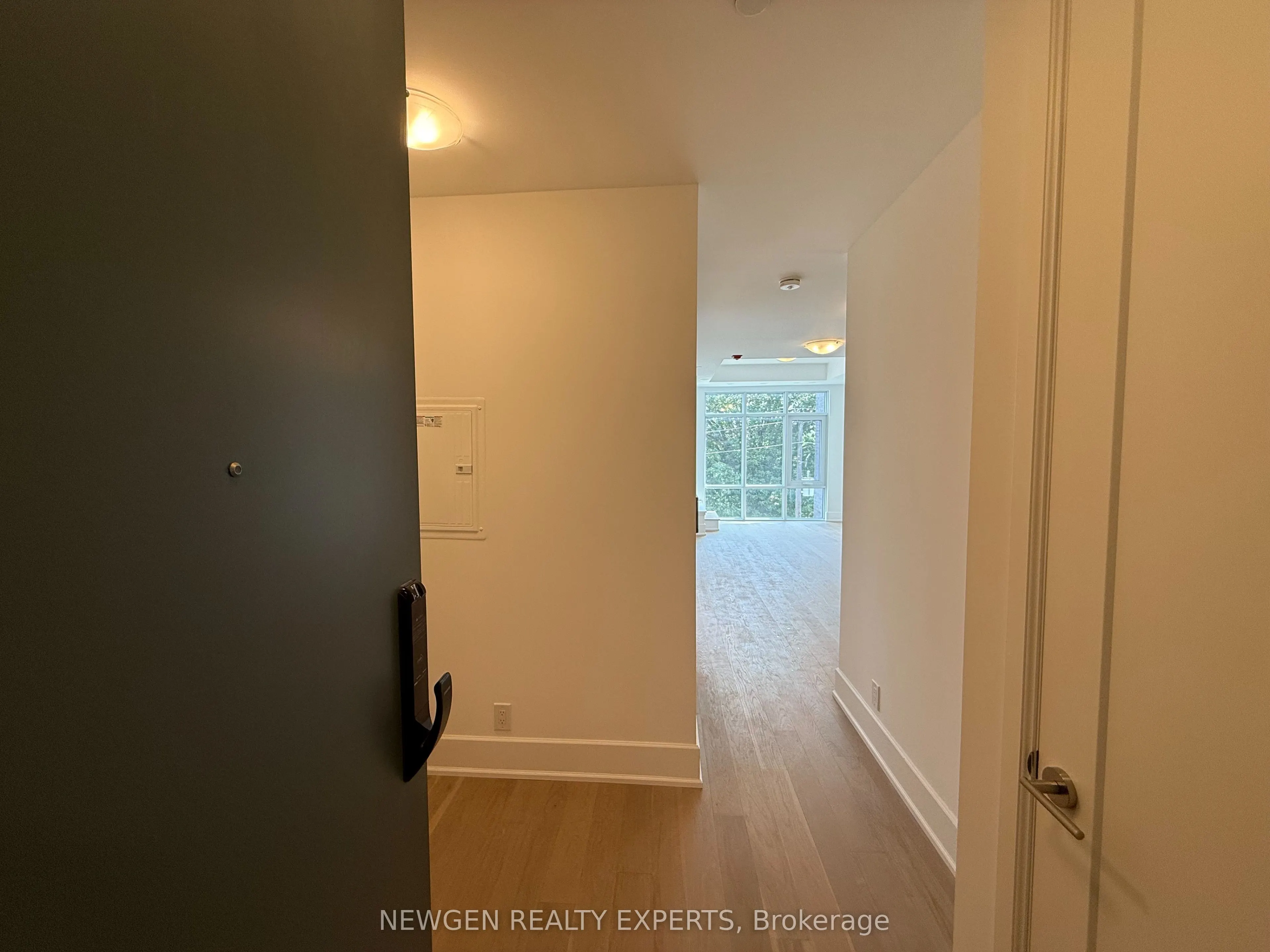 800 Broadview Avenue #404
