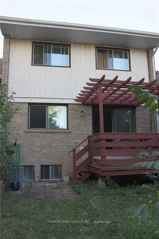 73 Buckhurst Crescent