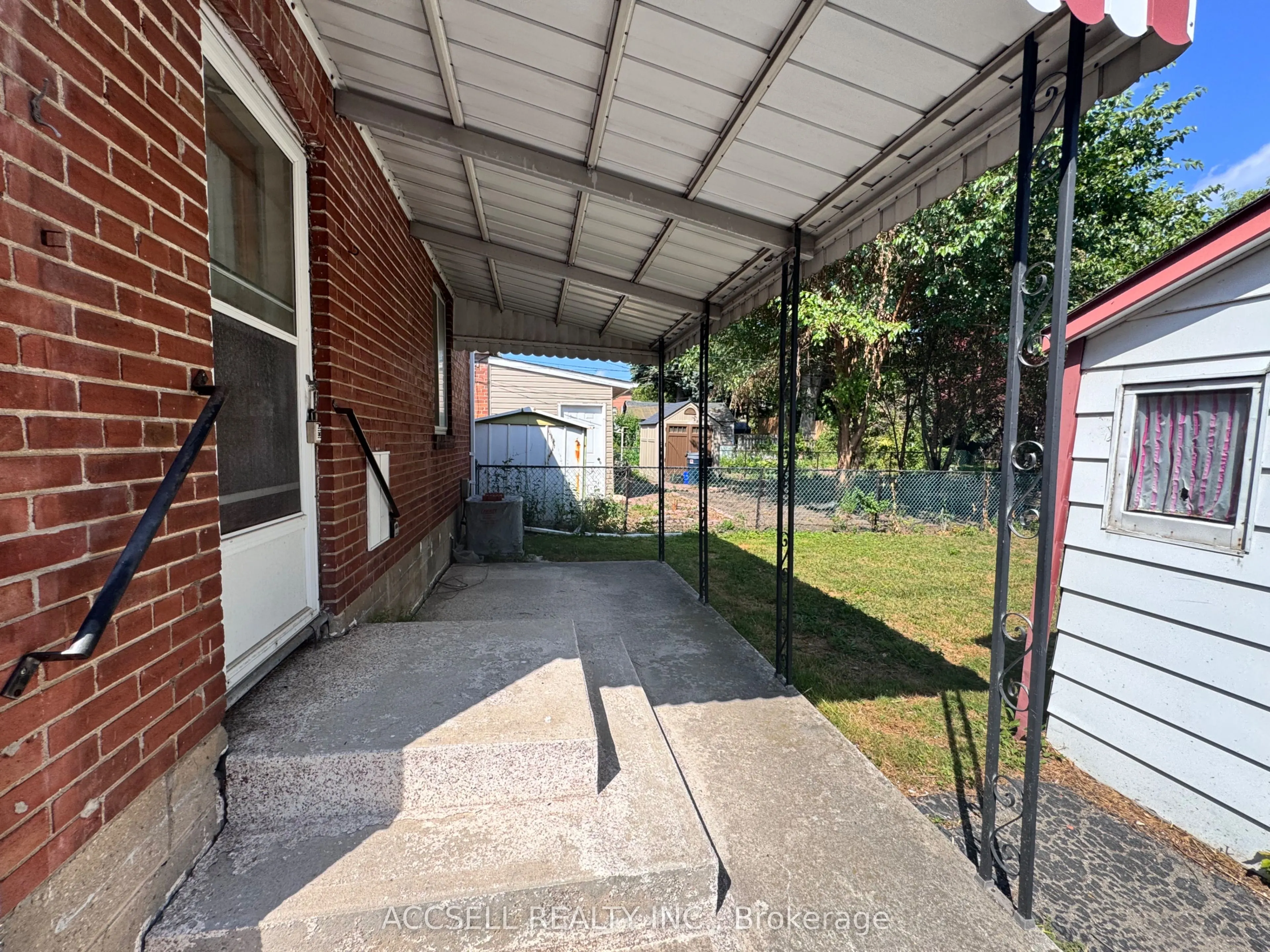 493 Dawes Road