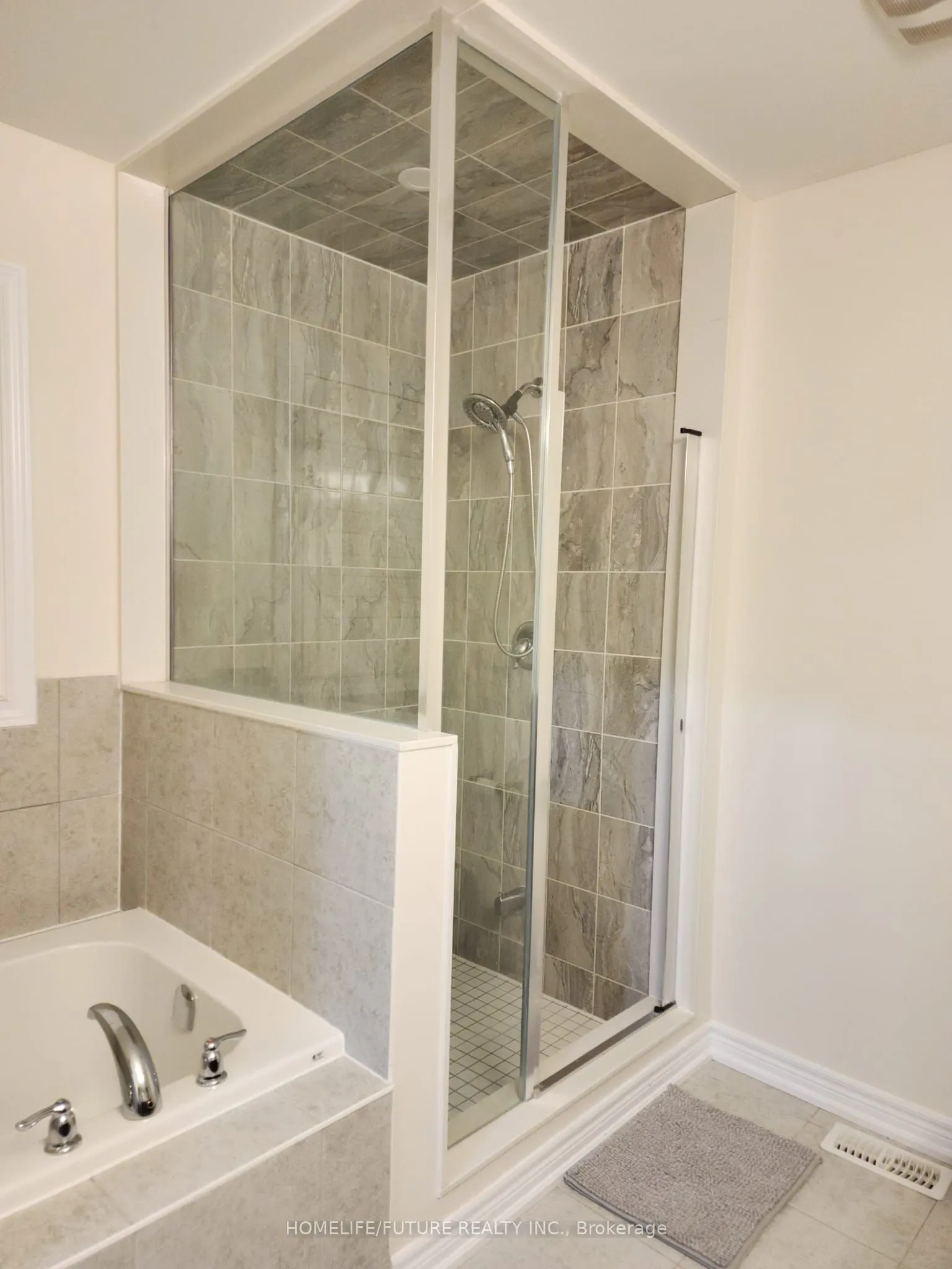 2426 Hibiscus Drive