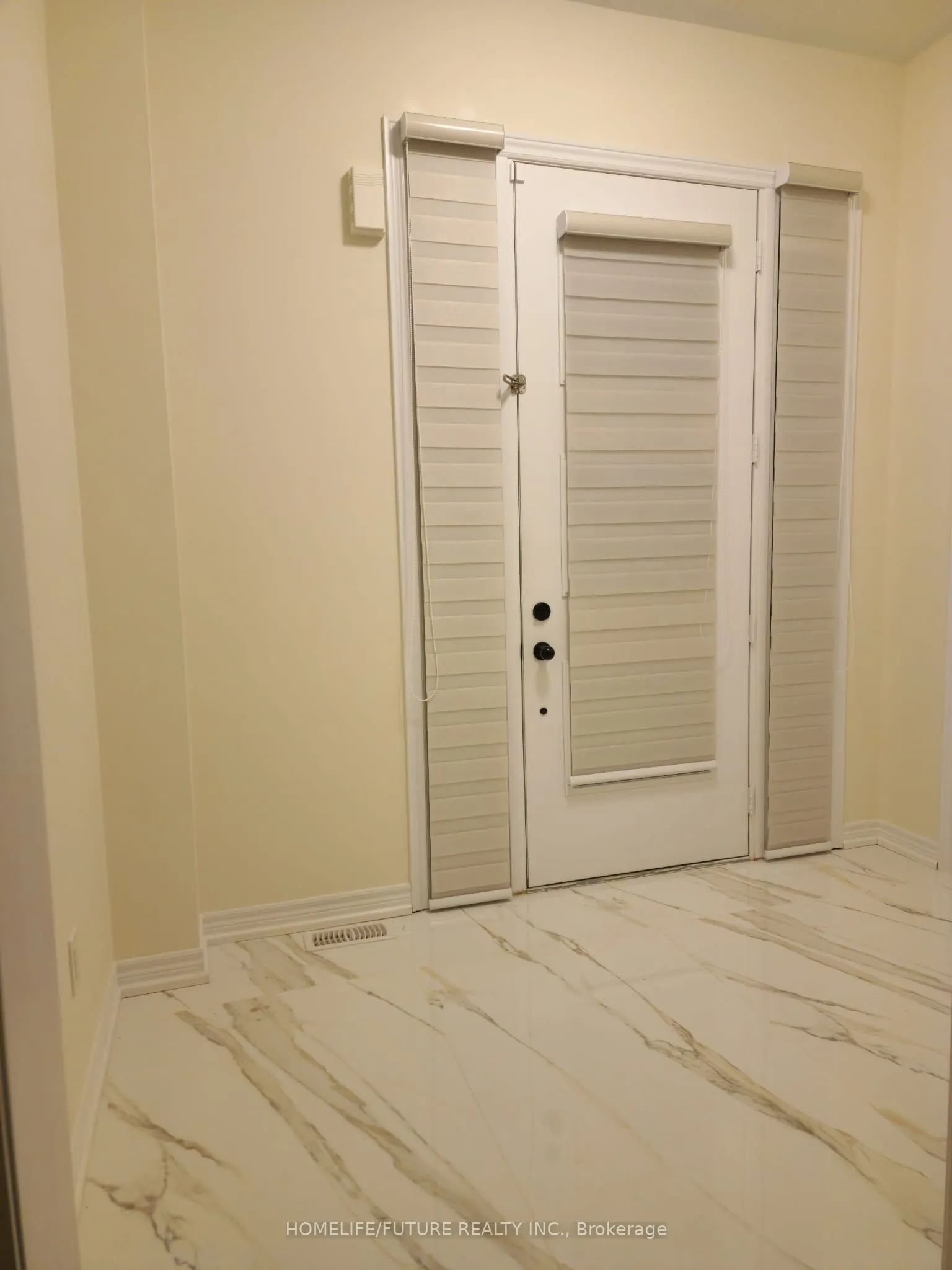 2426 Hibiscus Drive