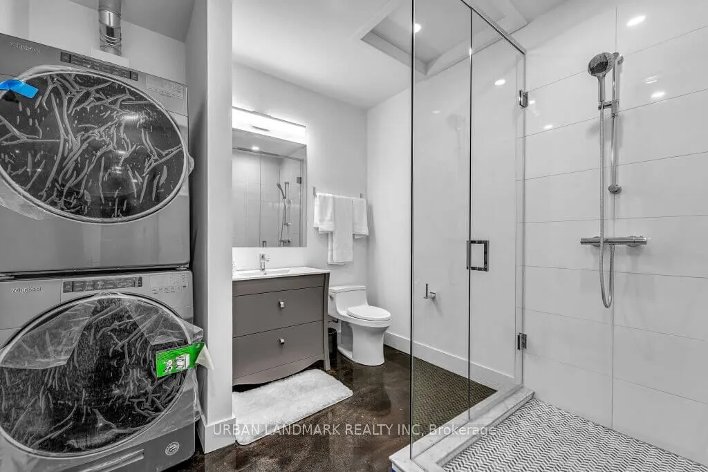 326 Carlaw Avenue, #127