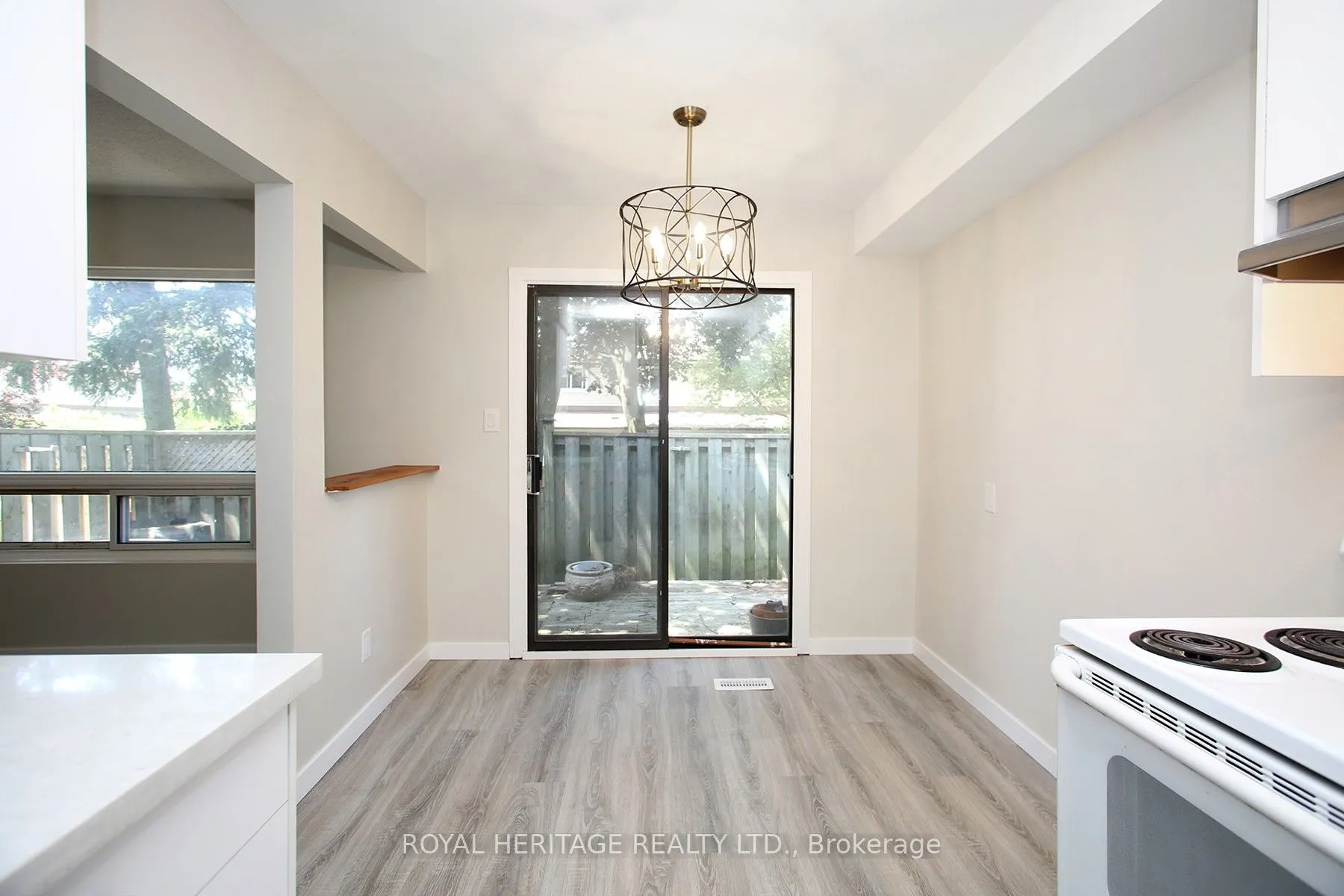 27 Parker Crescent, #15