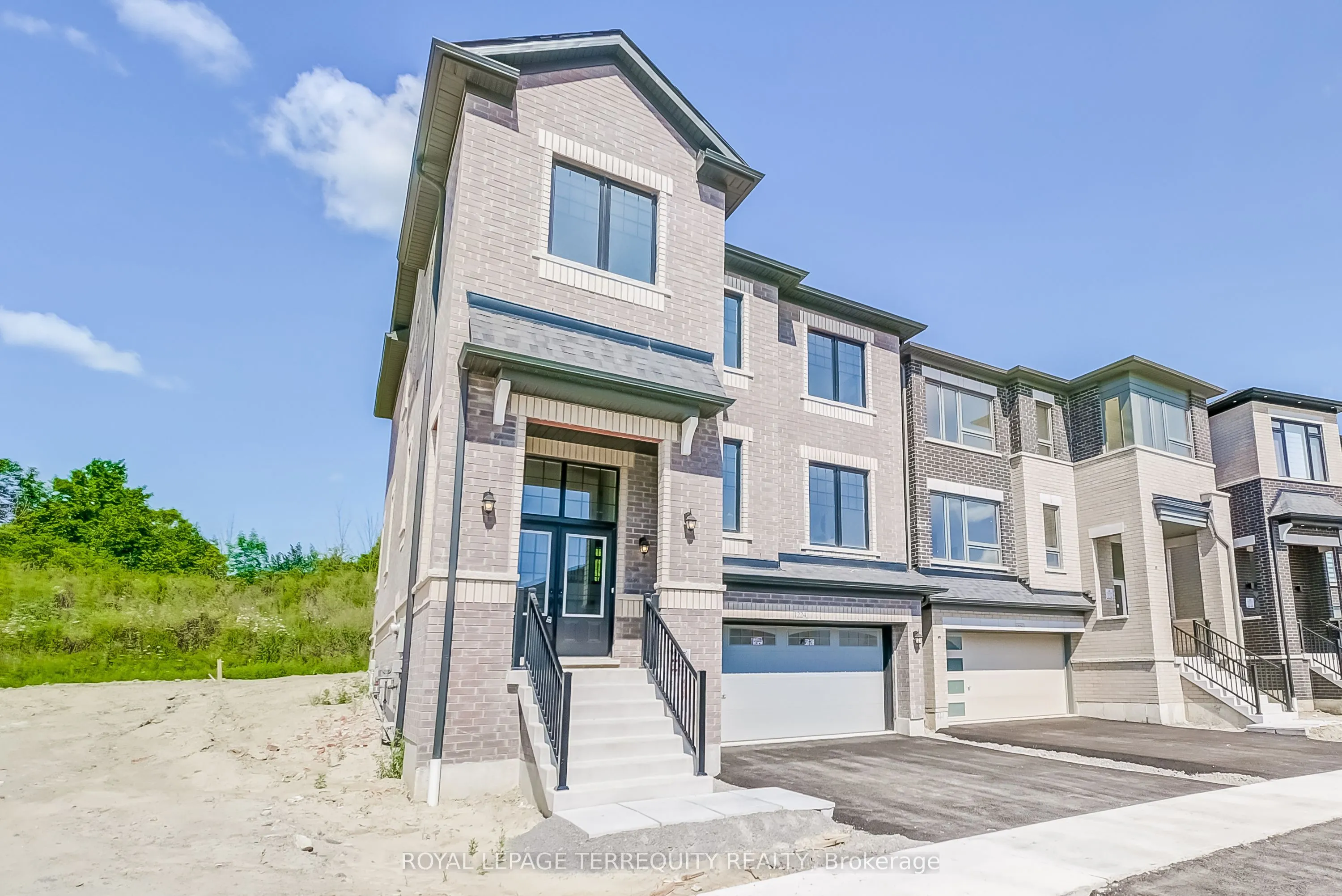 1224 Talisman Manor