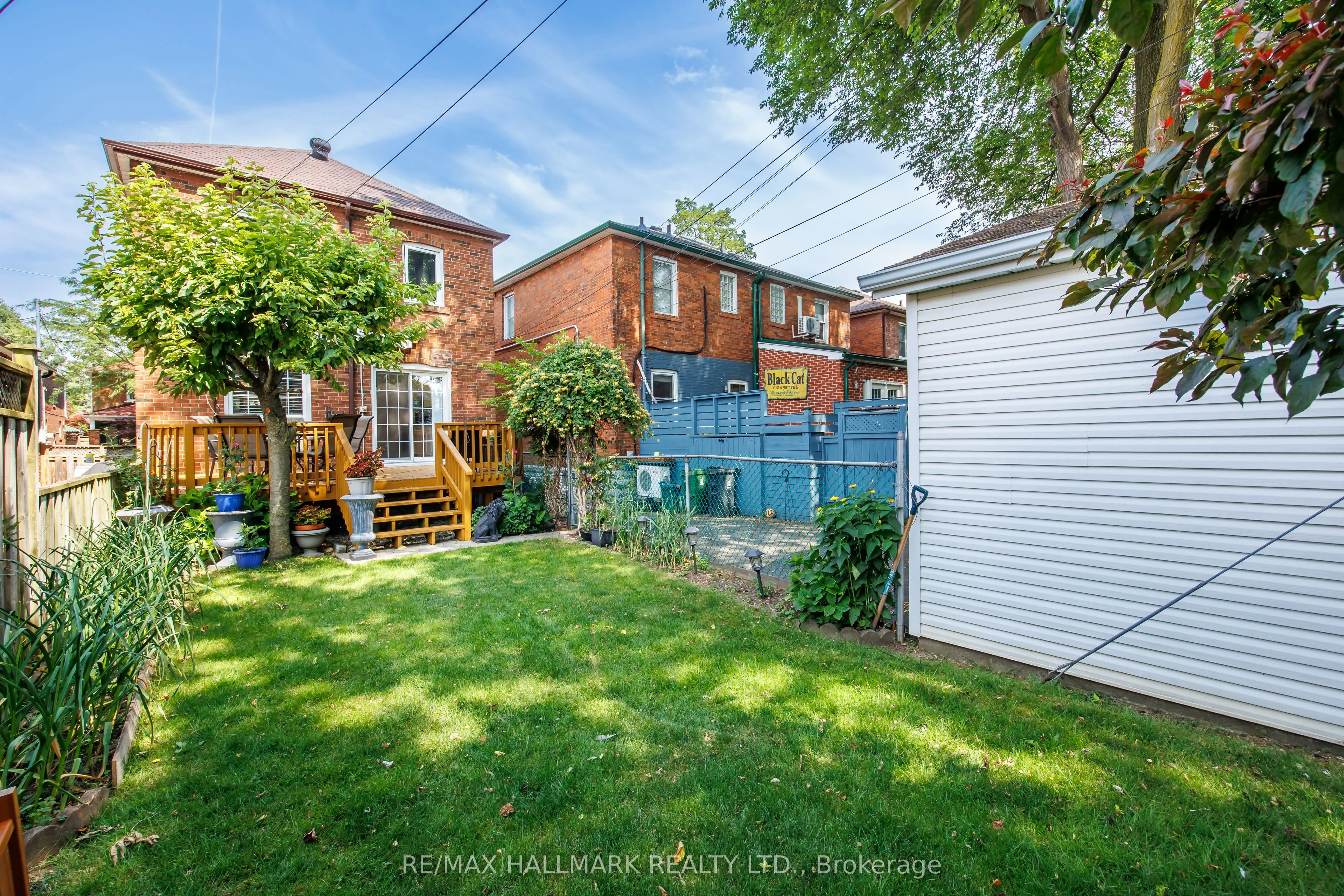 236 Dewhurst Boulevard N