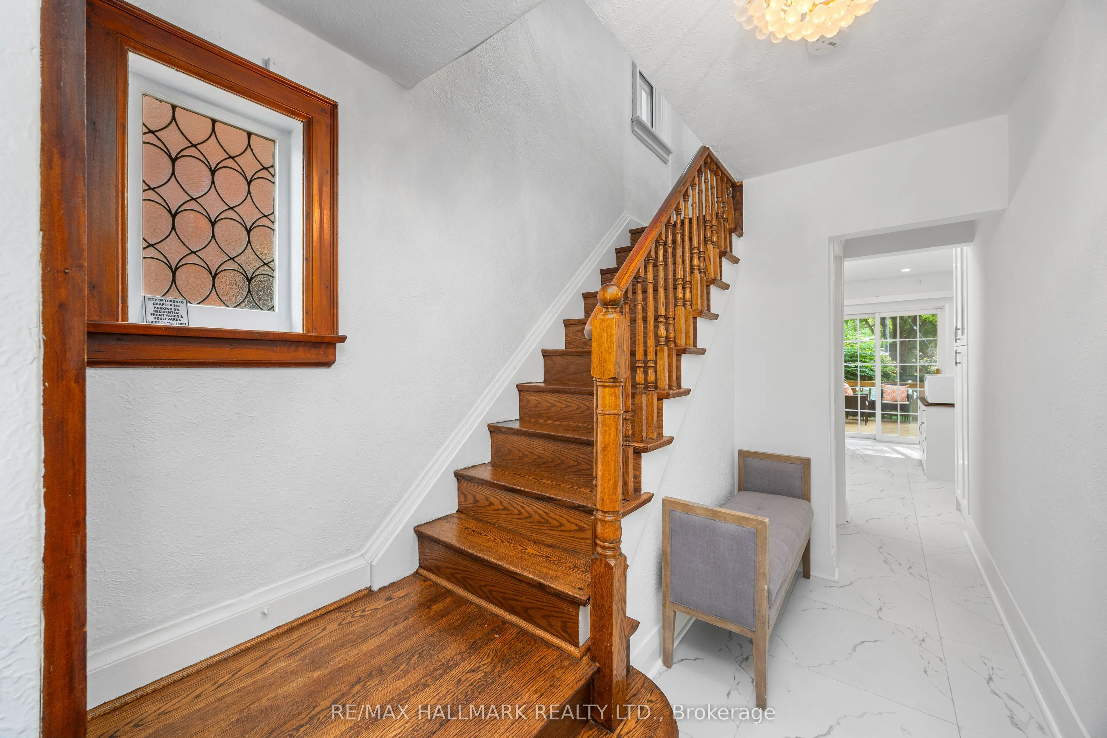 236 Dewhurst Boulevard N