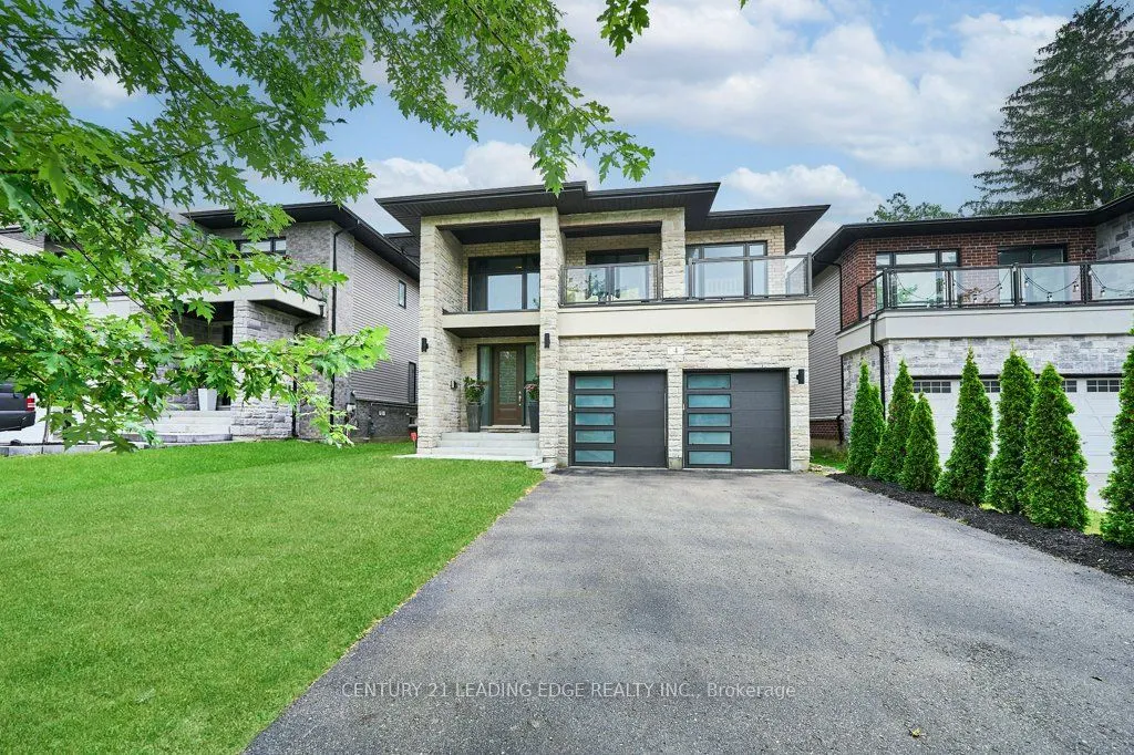 4 Mann Street