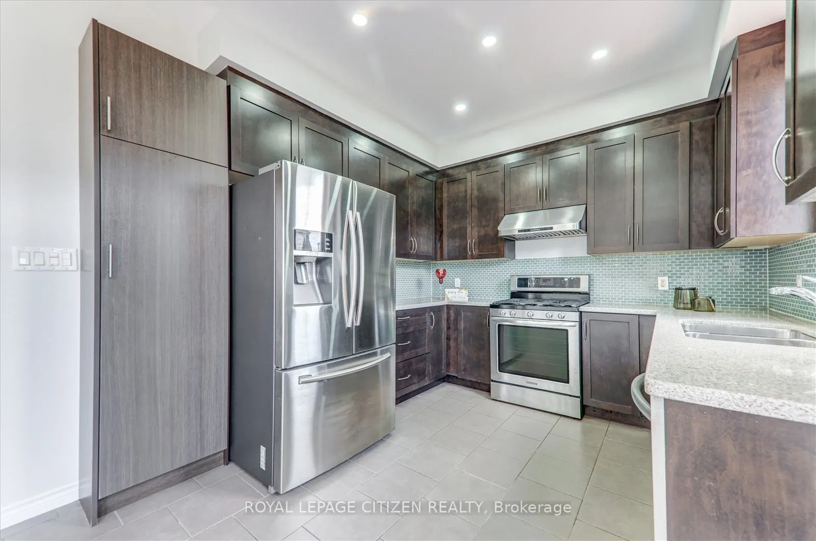 22 Ted Miller Crescent
