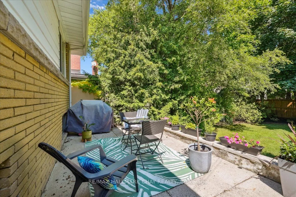 93 Clonmore Drive