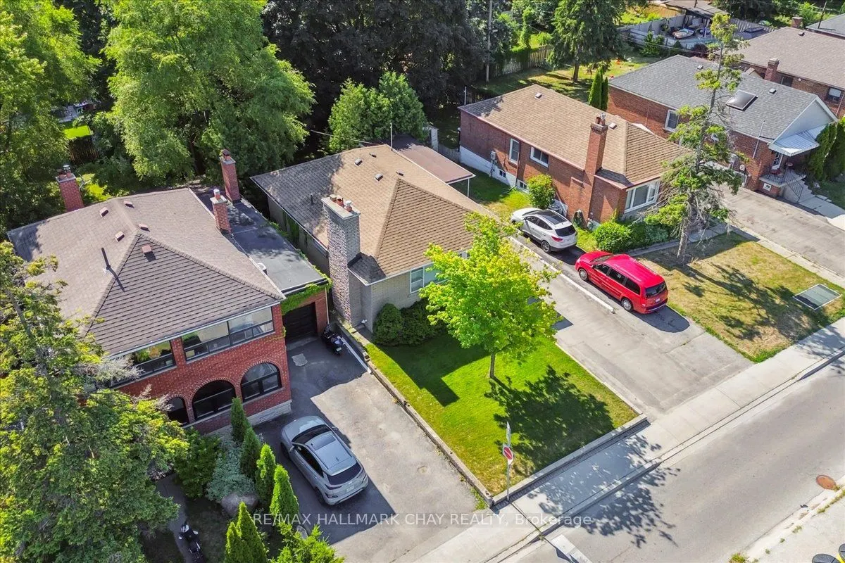 93 Clonmore Drive