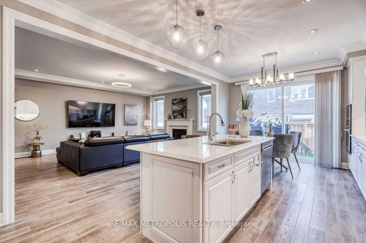 66 Westfield Drive, #Upper