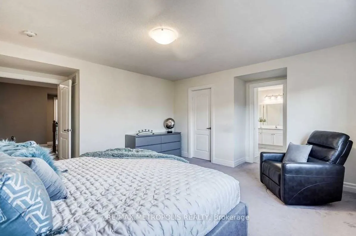 66 Westfield Drive, #Upper