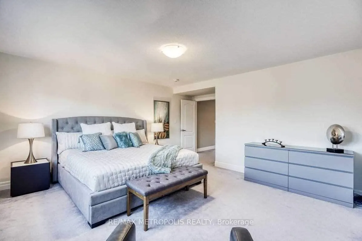 66 Westfield Drive, #Upper