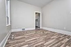 1932 Queen Street E, #Upper#1