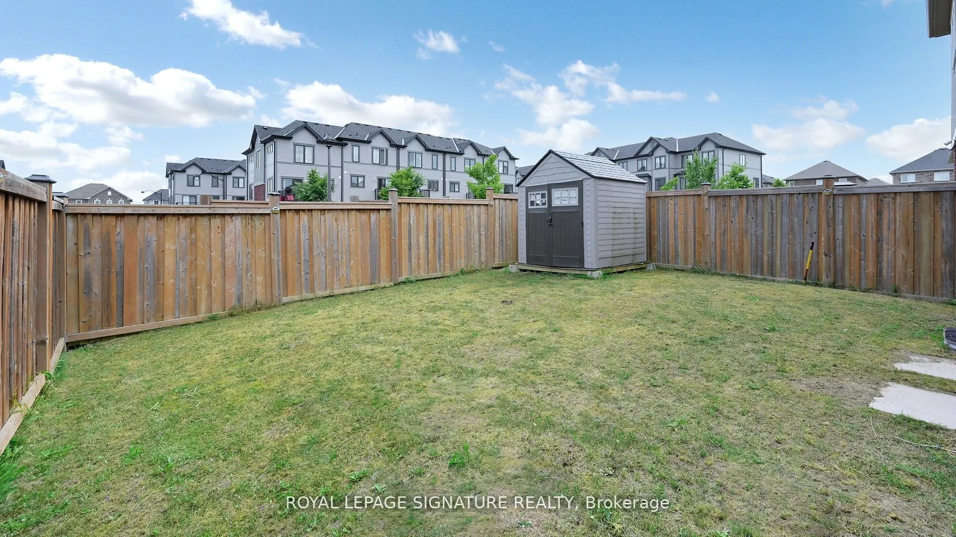 62 Moses Crescent