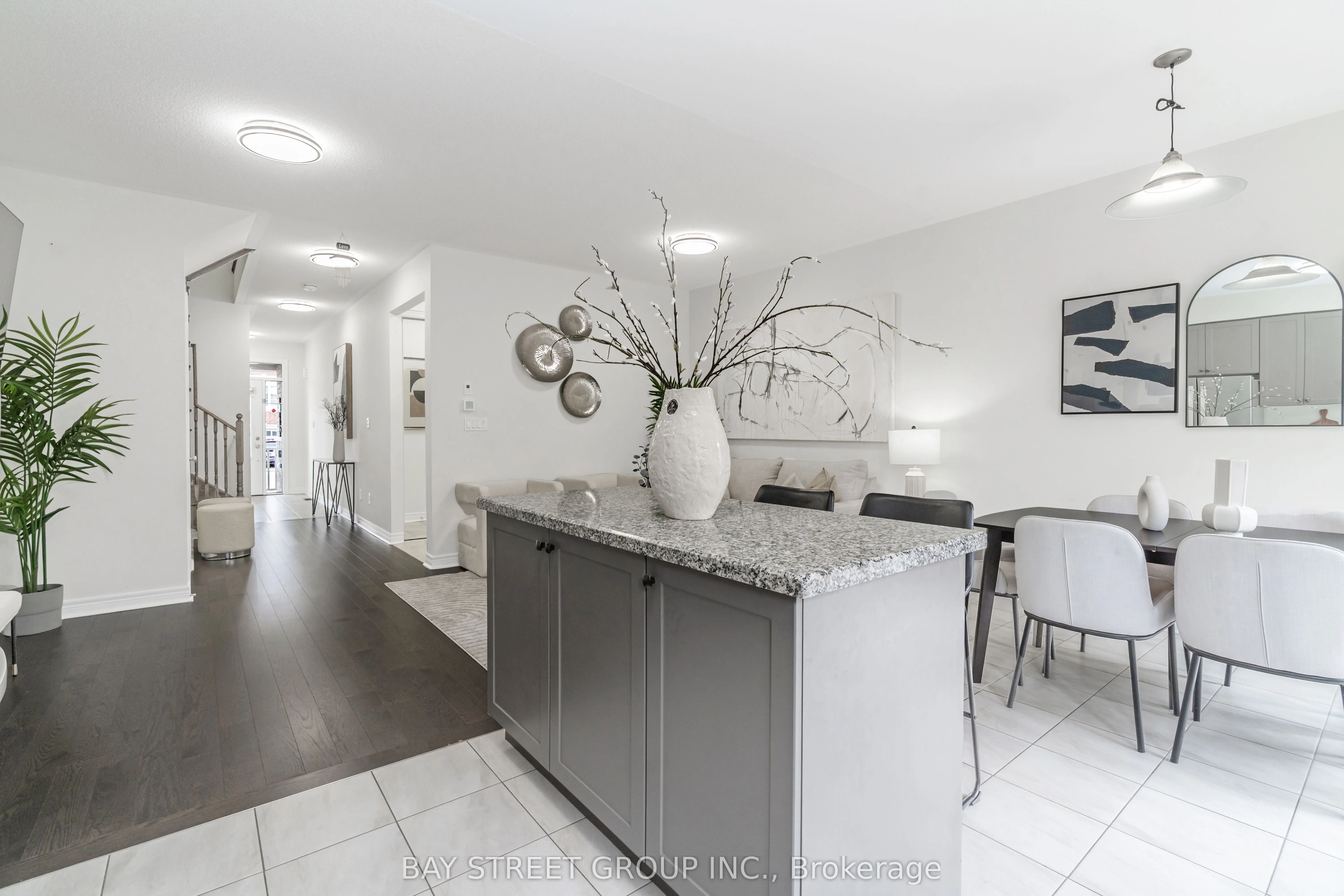2487 Hibiscus Drive