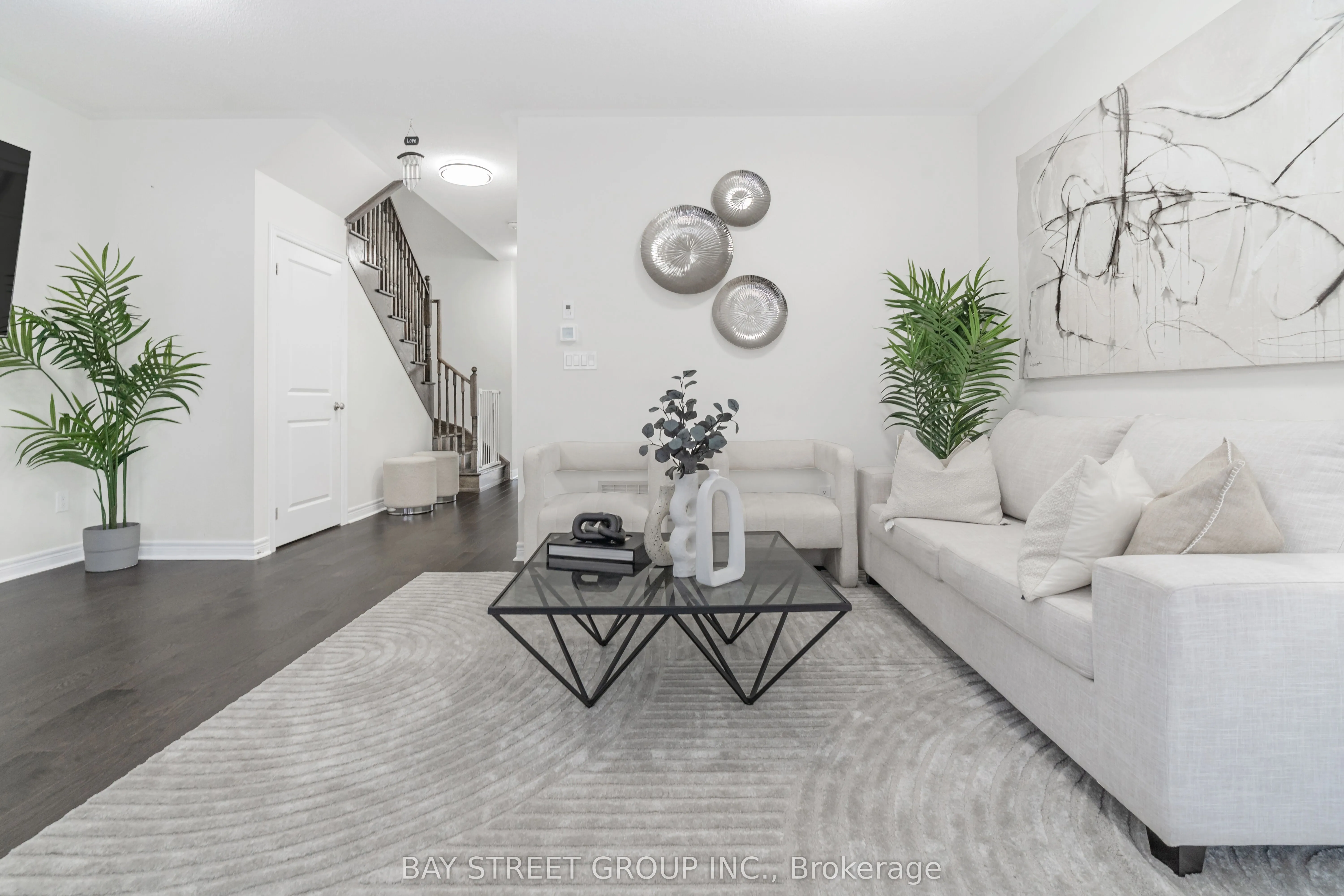 2487 Hibiscus Drive
