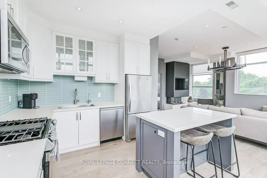 1003 Queen Street E, #401
